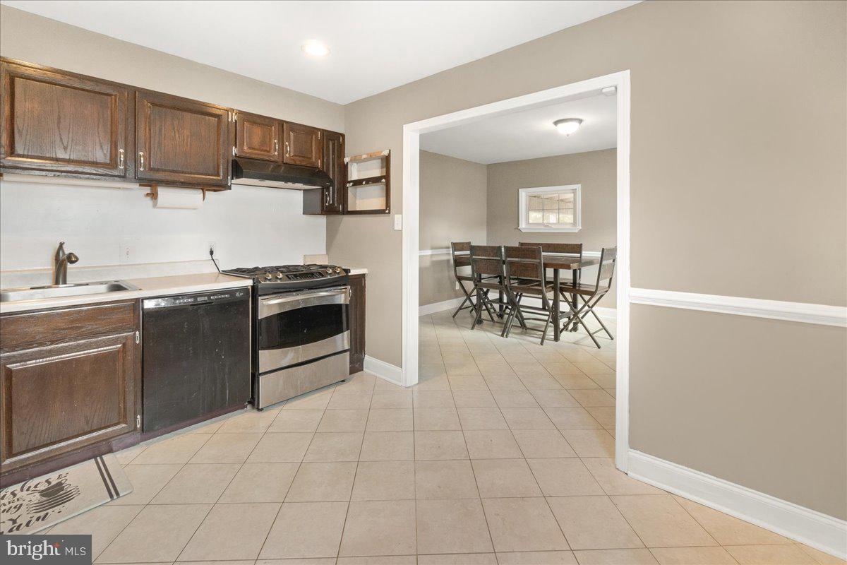 SUBURBIA - Residential