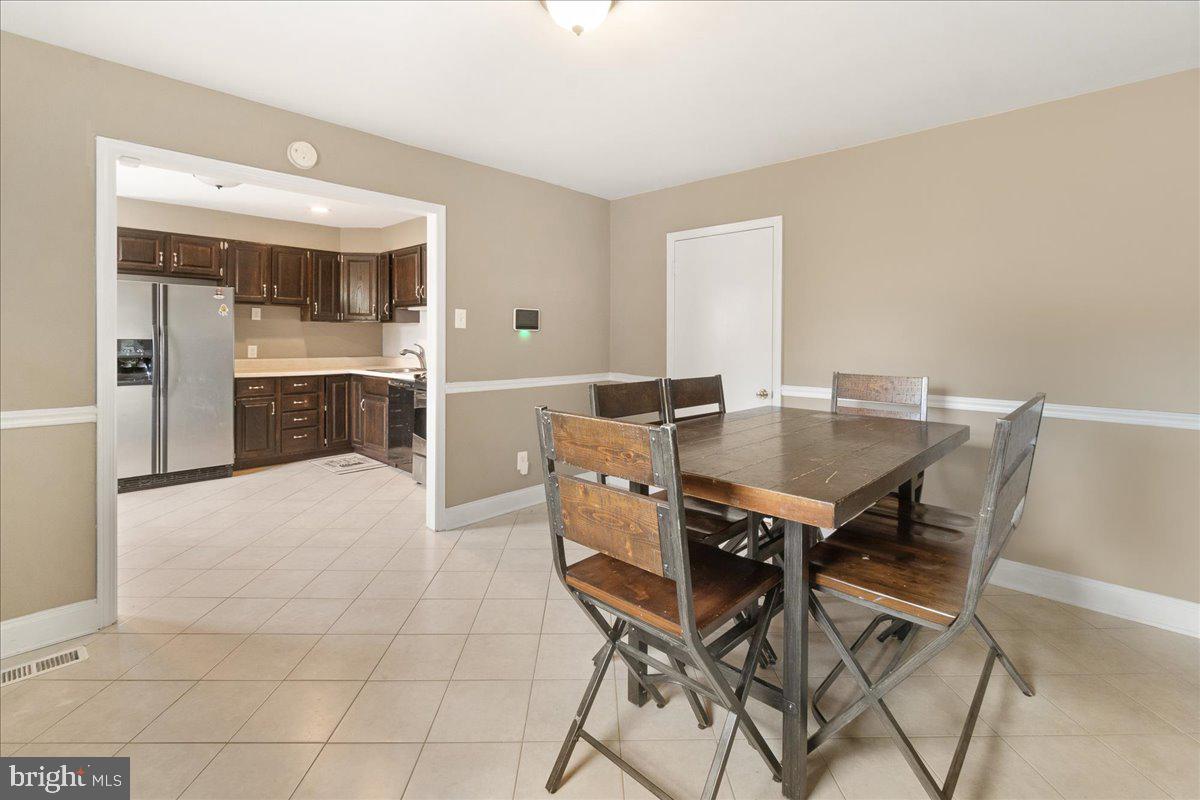 SUBURBIA - Residential