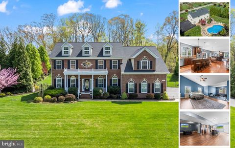 Photo of 3743 Huntsman Drive, HUNTINGTOWN, MD 20639 (MLS # MDCA2025868)