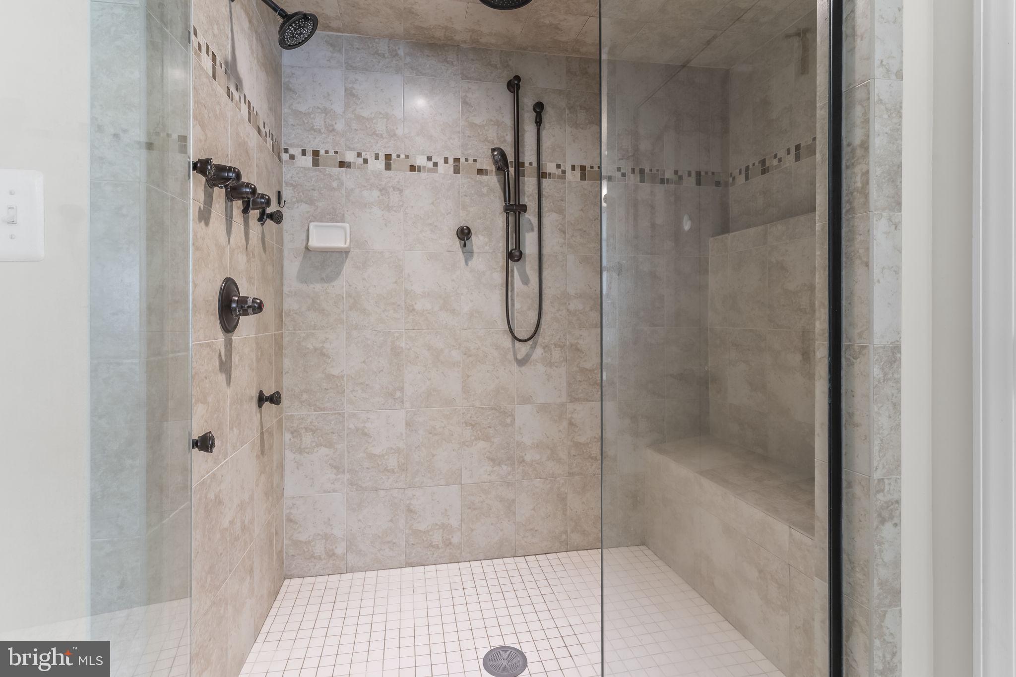 FARMS AT HUNTING CREEK - Residential