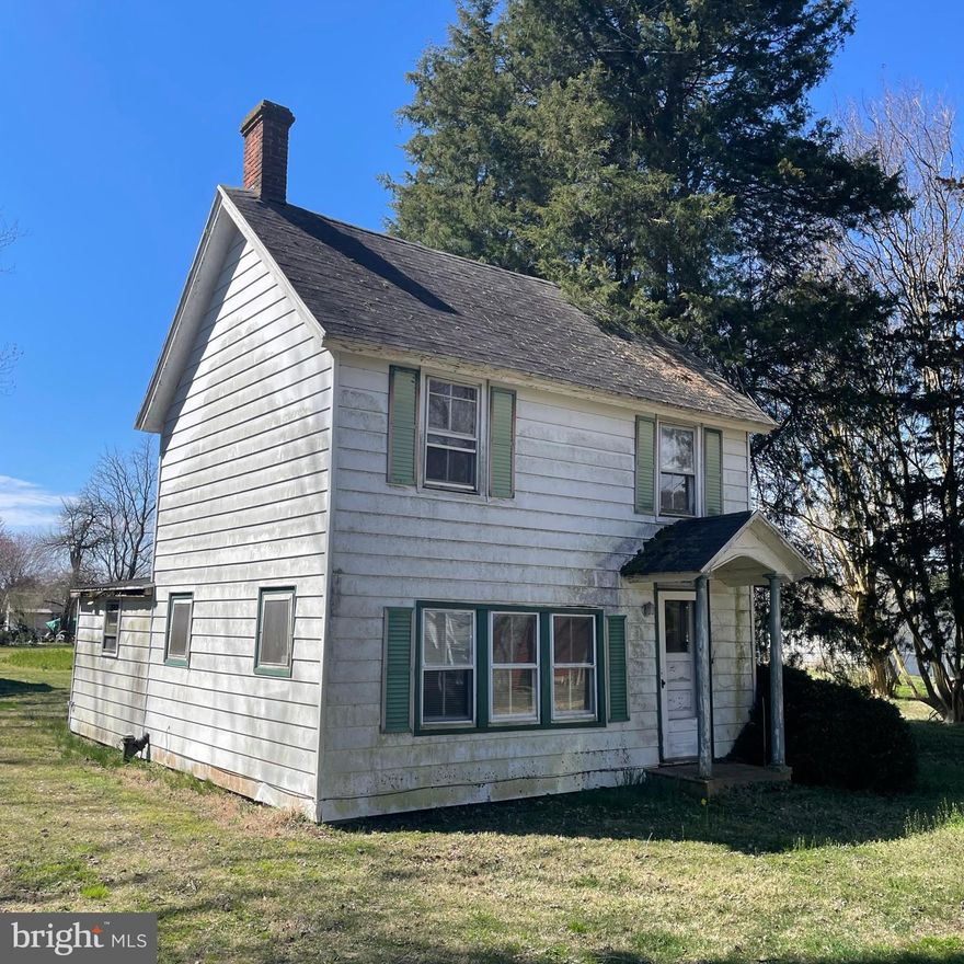 Home is being sold "AS IS" and will only accept cash offers.  Come restore this home in quaint Choptank, Maryland. Walking distance to the marina and boat ramp.