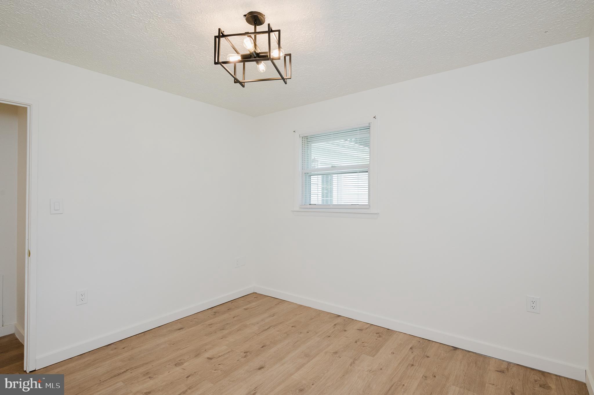 HOWARD PARK - Residential Lease