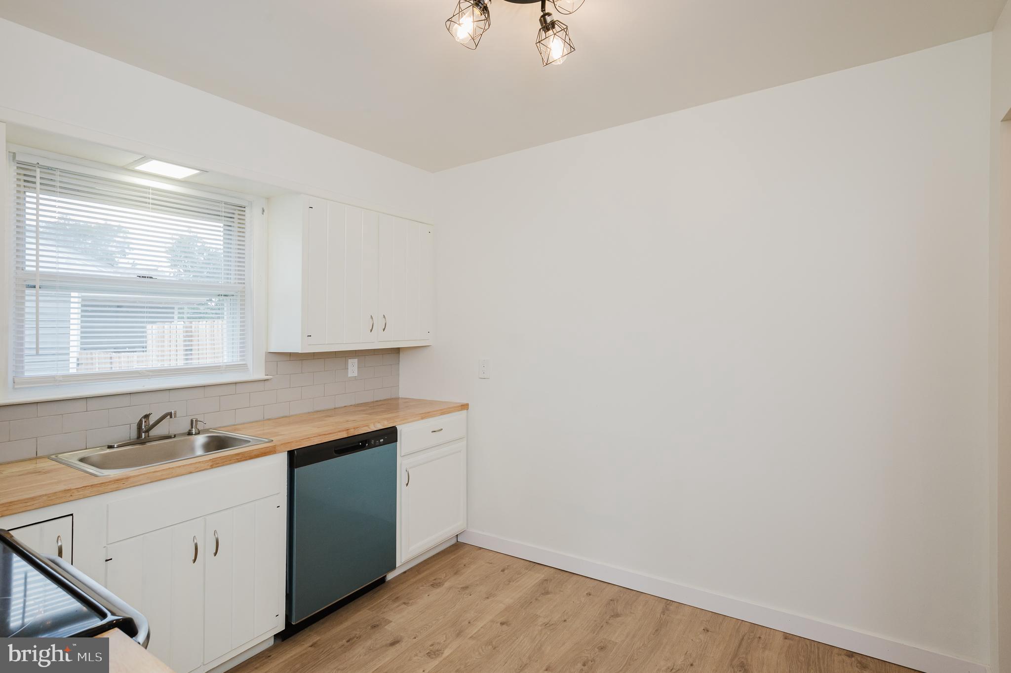 HOWARD PARK - Residential Lease