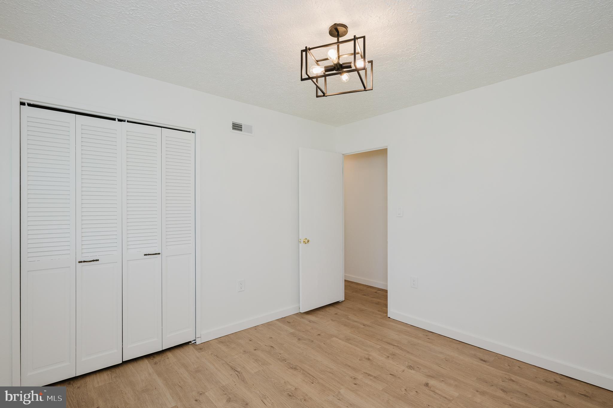 HOWARD PARK - Residential Lease