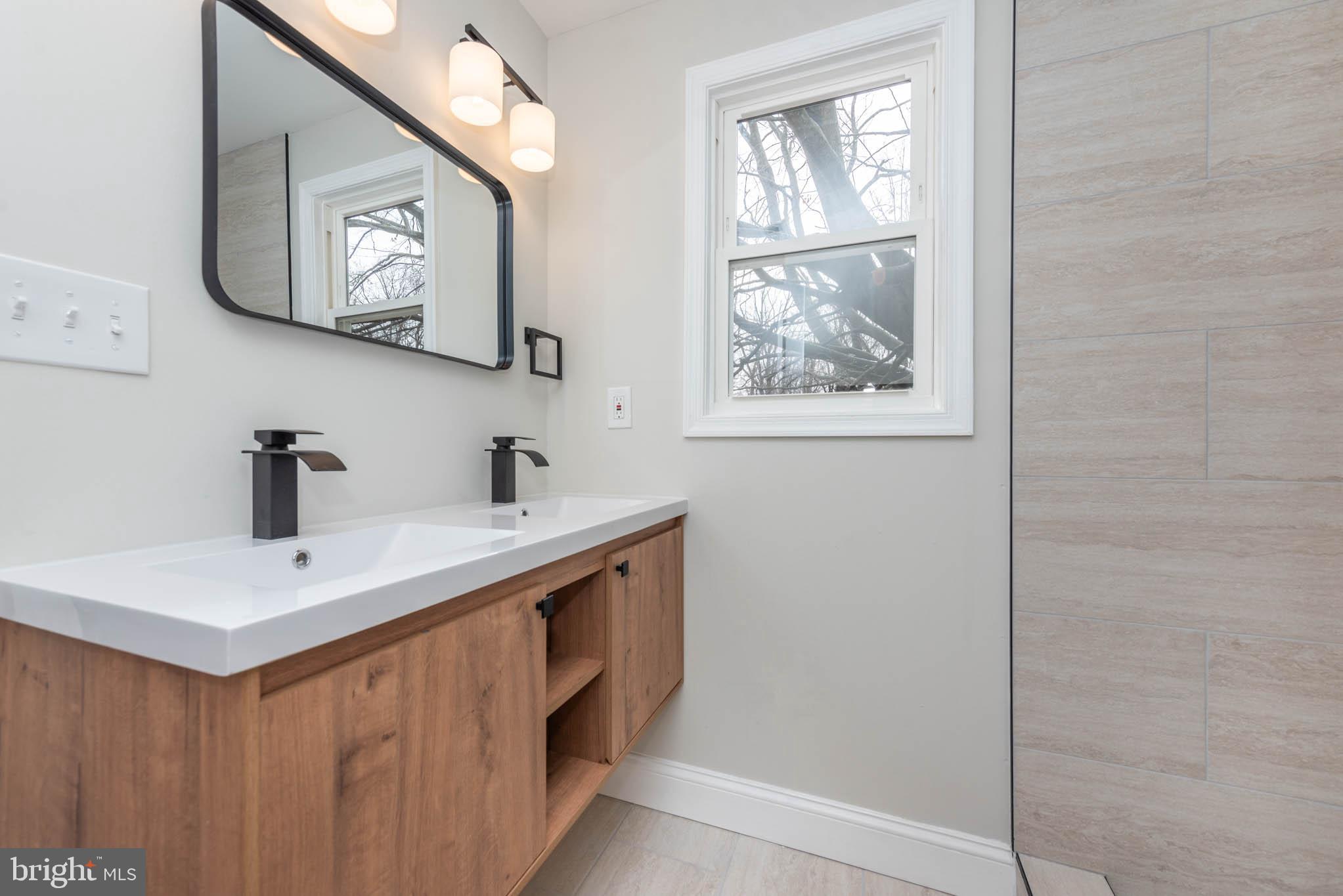 FOREST HILL - Residential