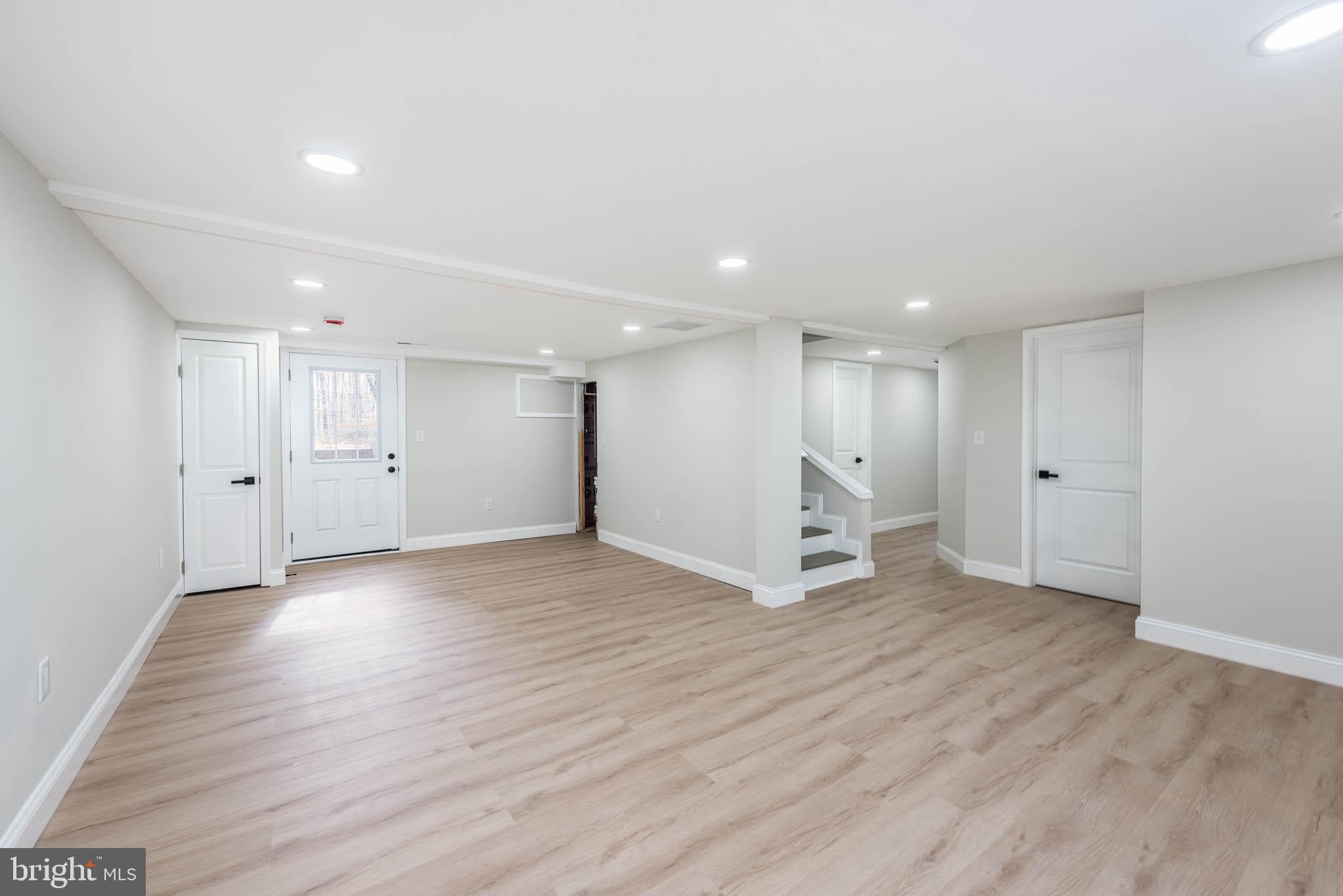 FOREST HILL - Residential