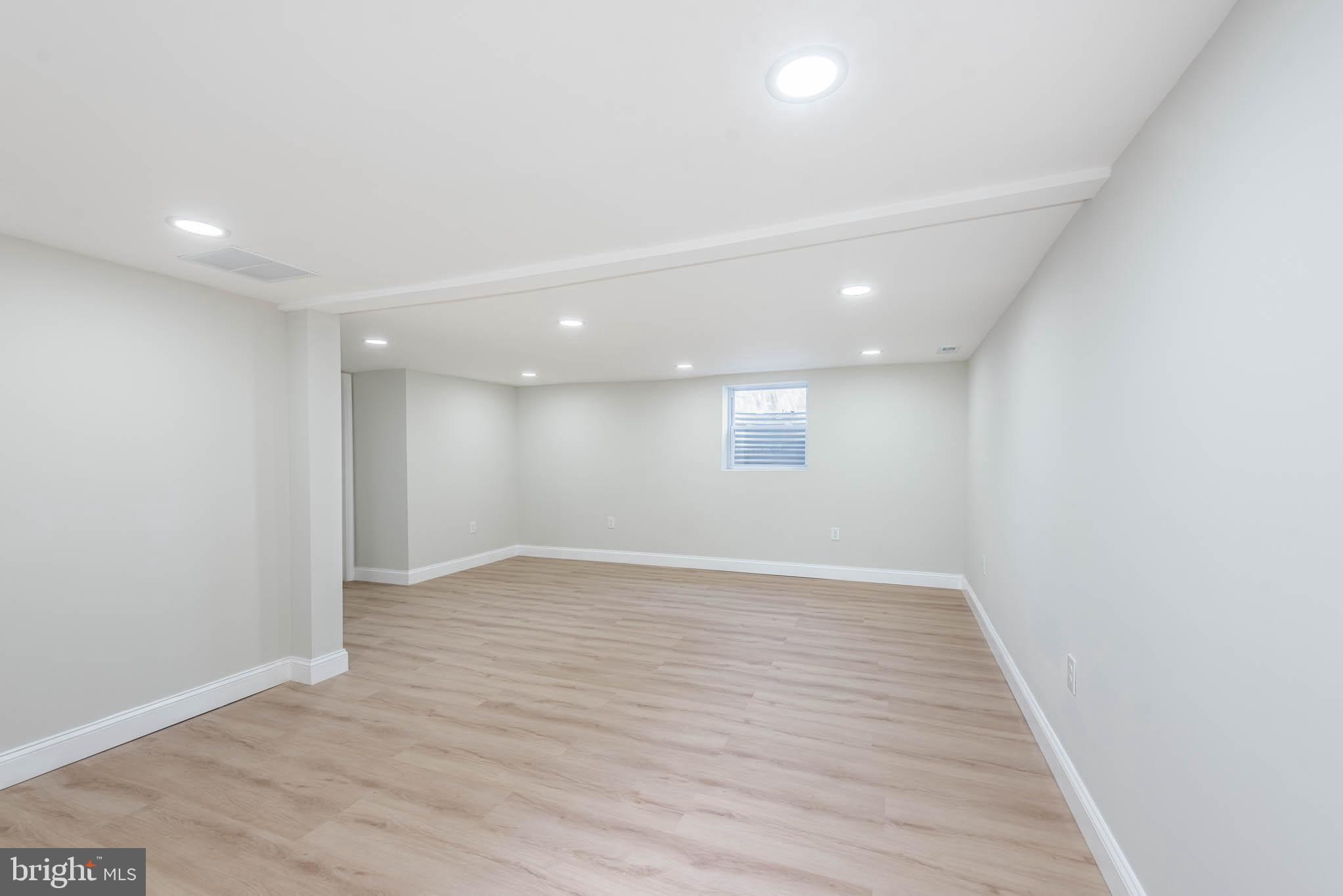 FOREST HILL - Residential