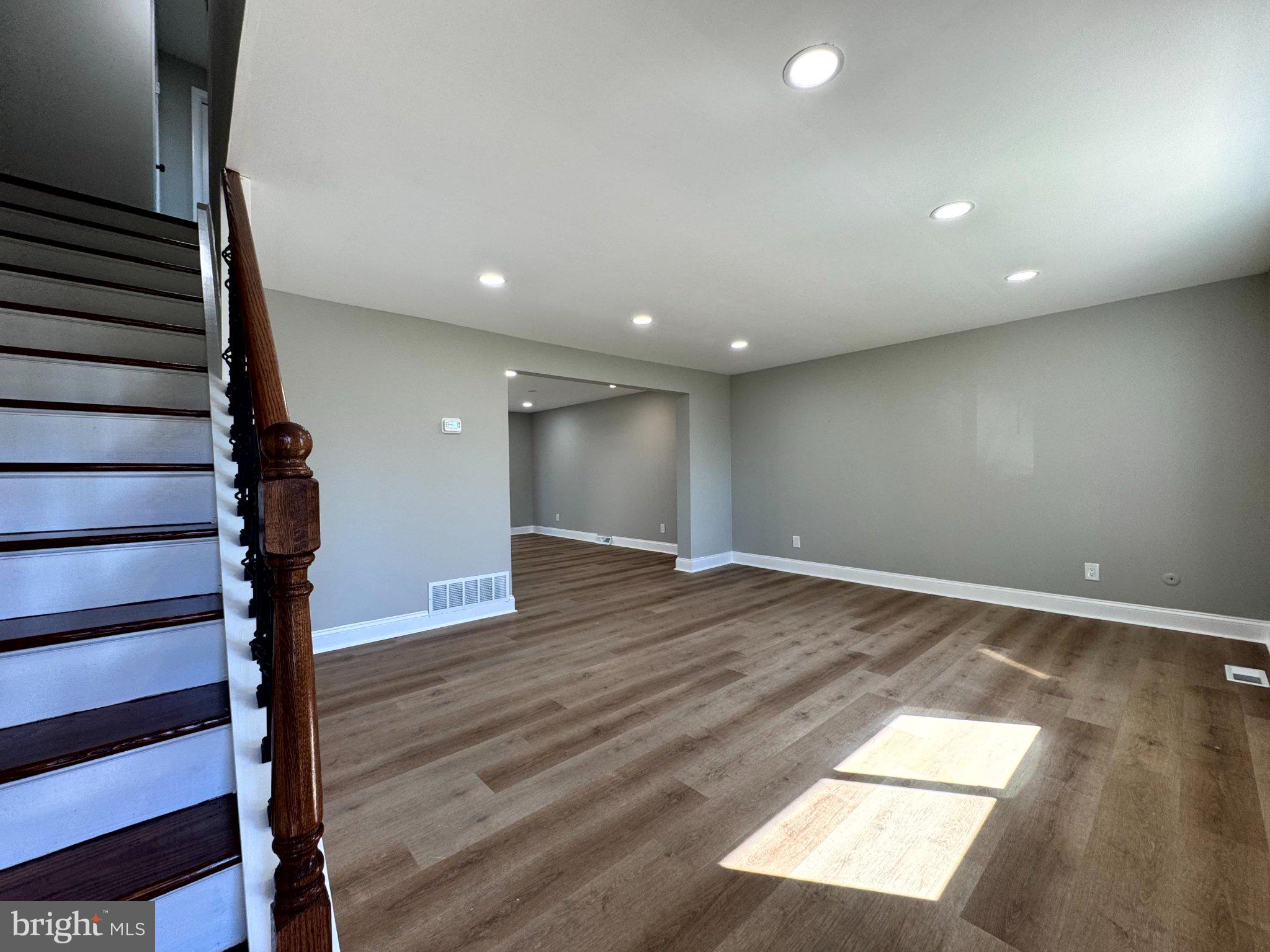 228 OAKDALE AVENUE