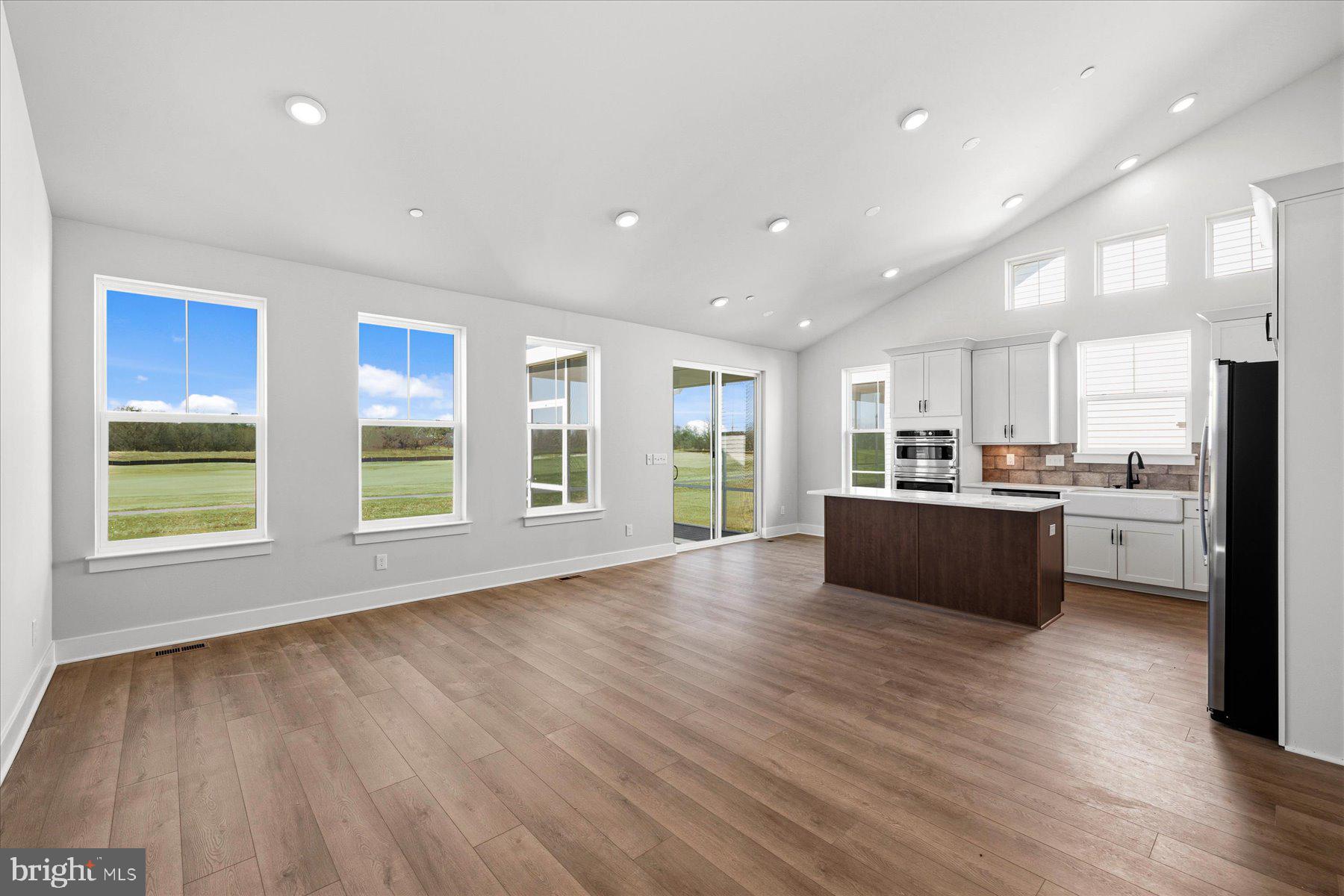 RIVER MARSH - Residential