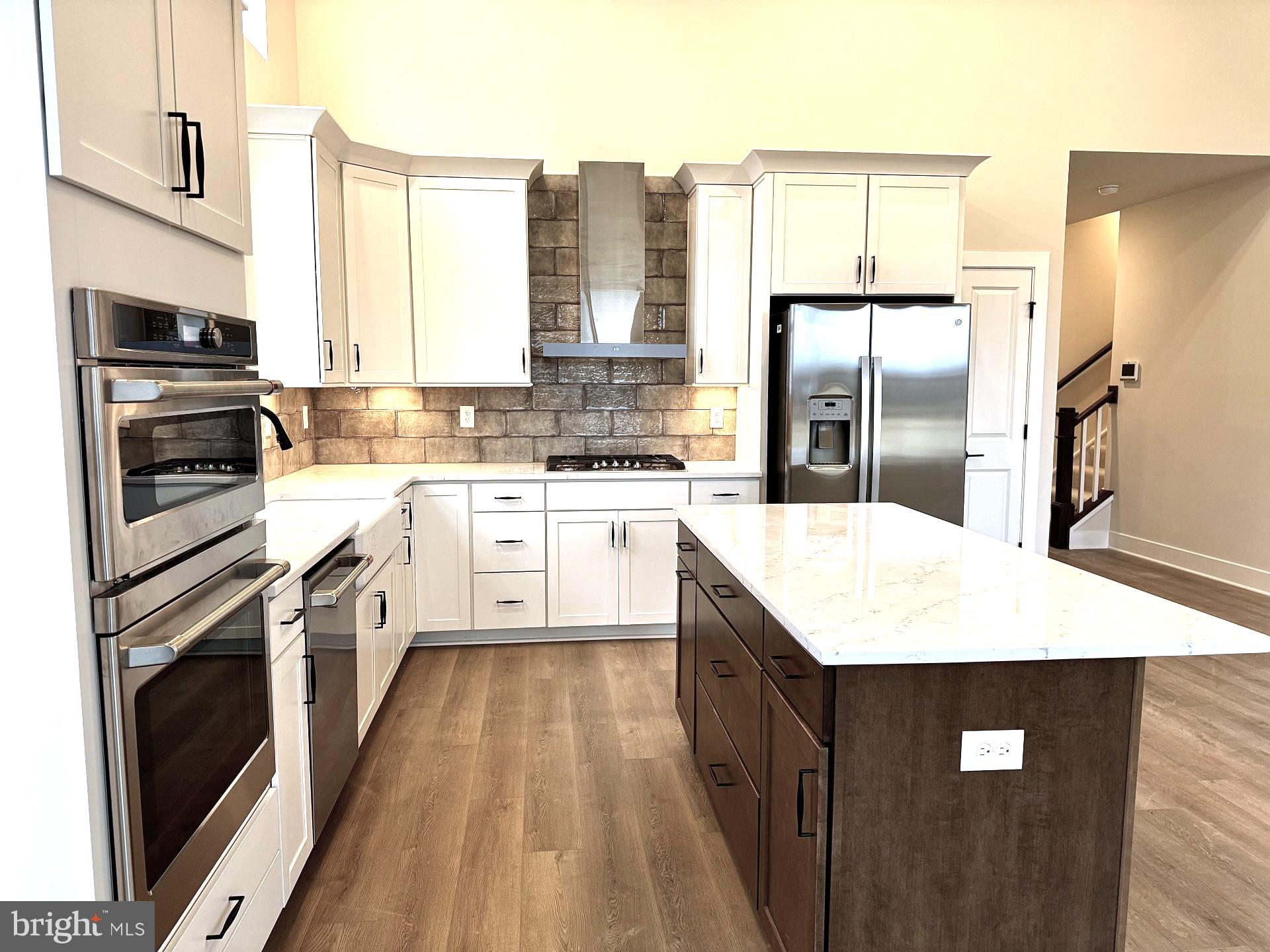 RIVER MARSH - Residential