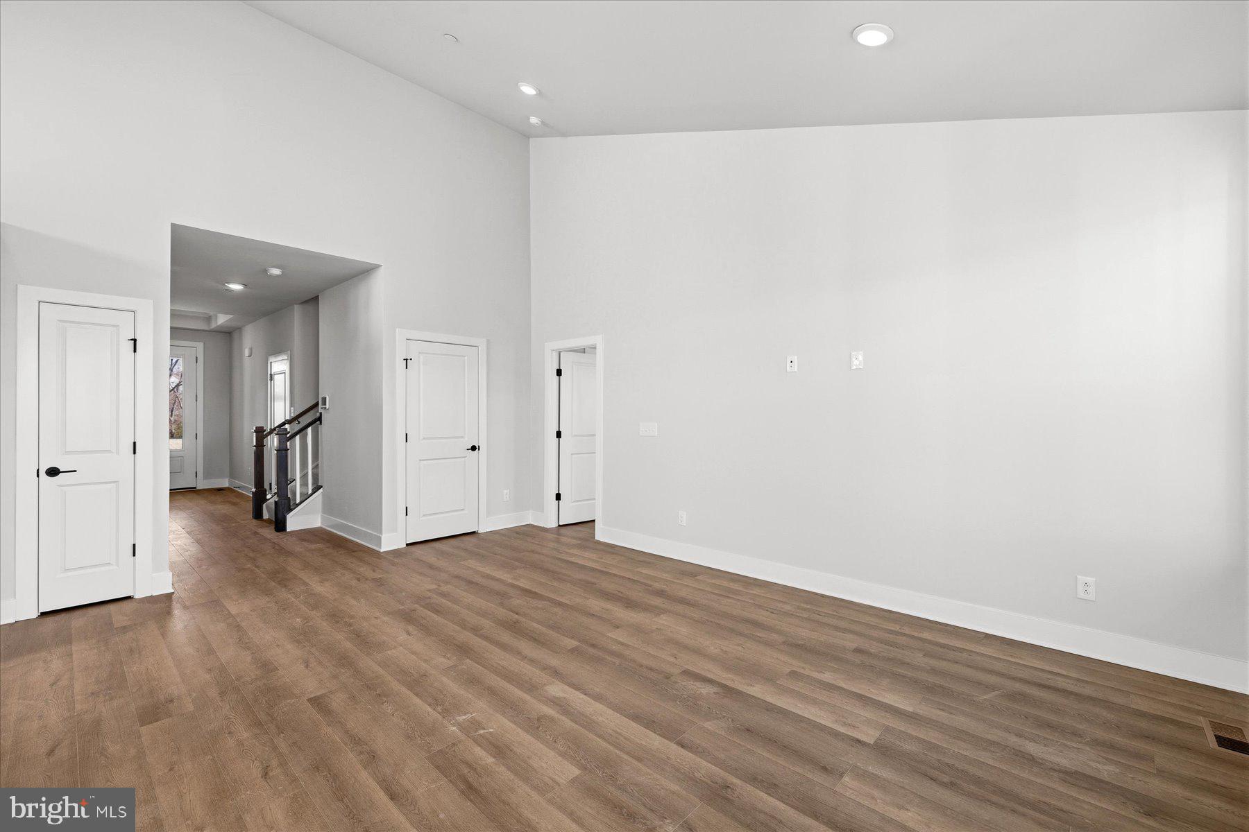 RIVER MARSH - Residential