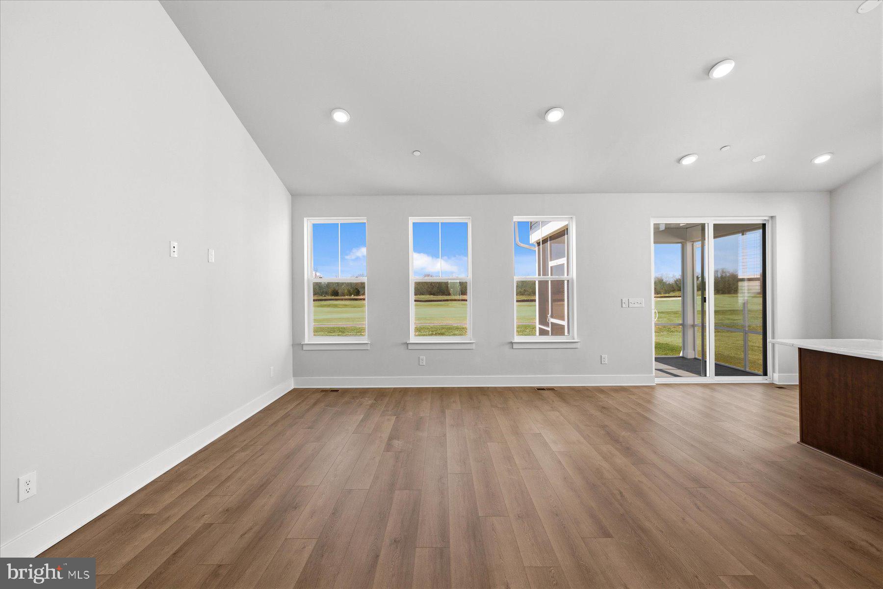 RIVER MARSH - Residential