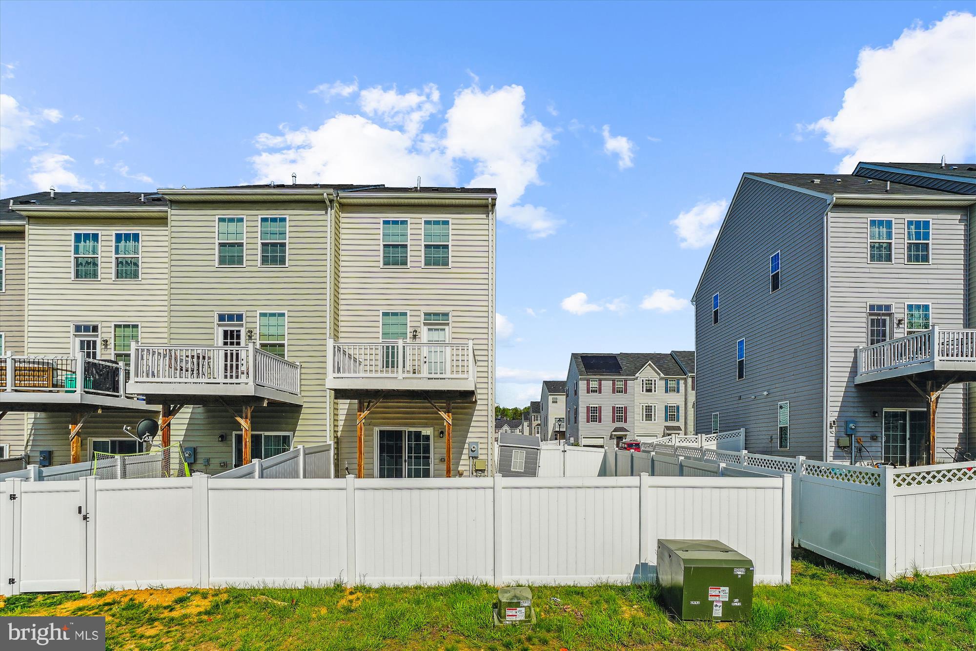 RAPPAHANNOCK LANDING - Residential Lease