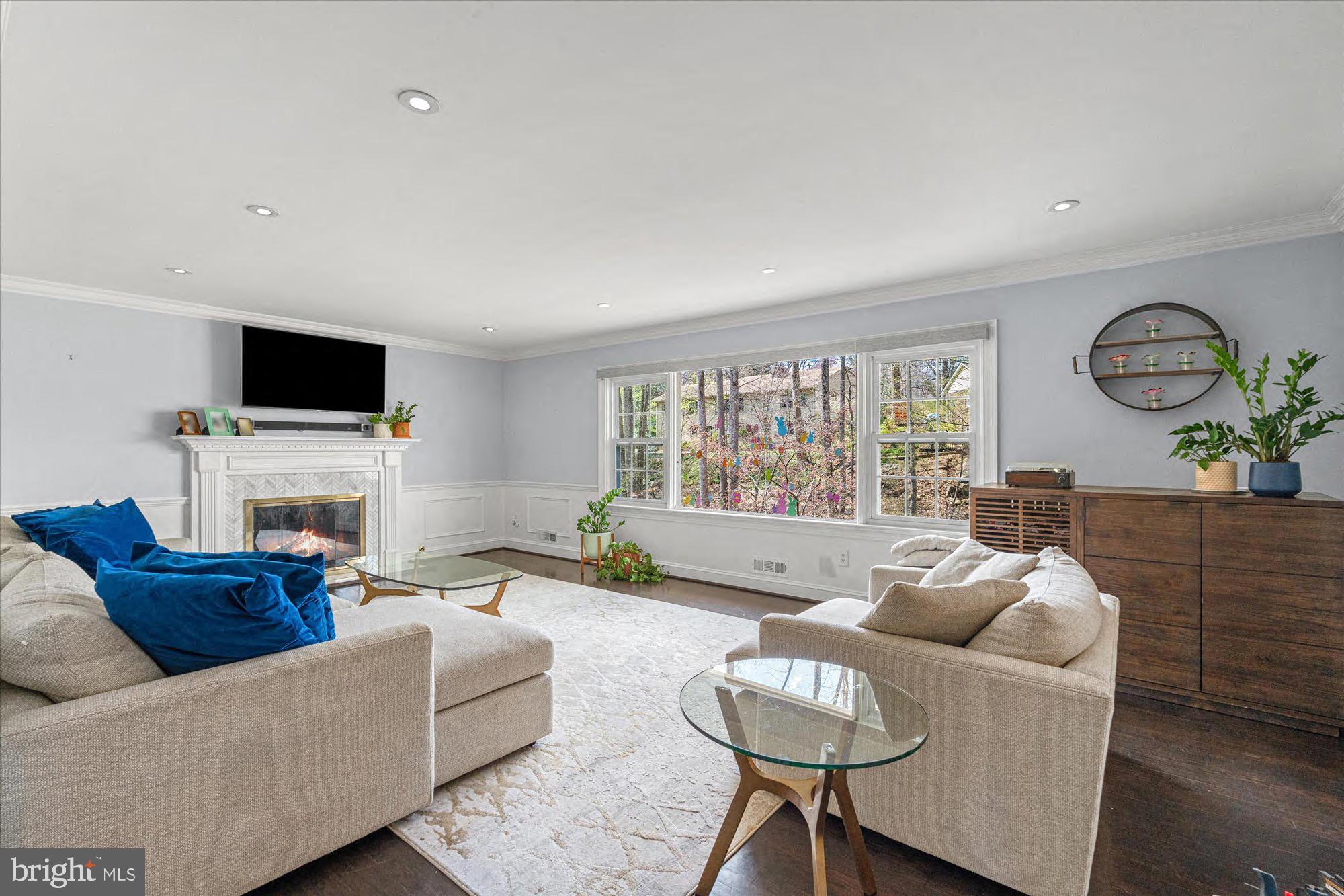 1426 HIGHWOOD DRIVE