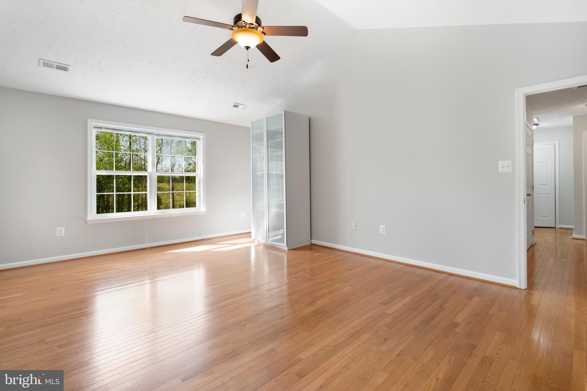 CARRIAGE CROSSING - Residential