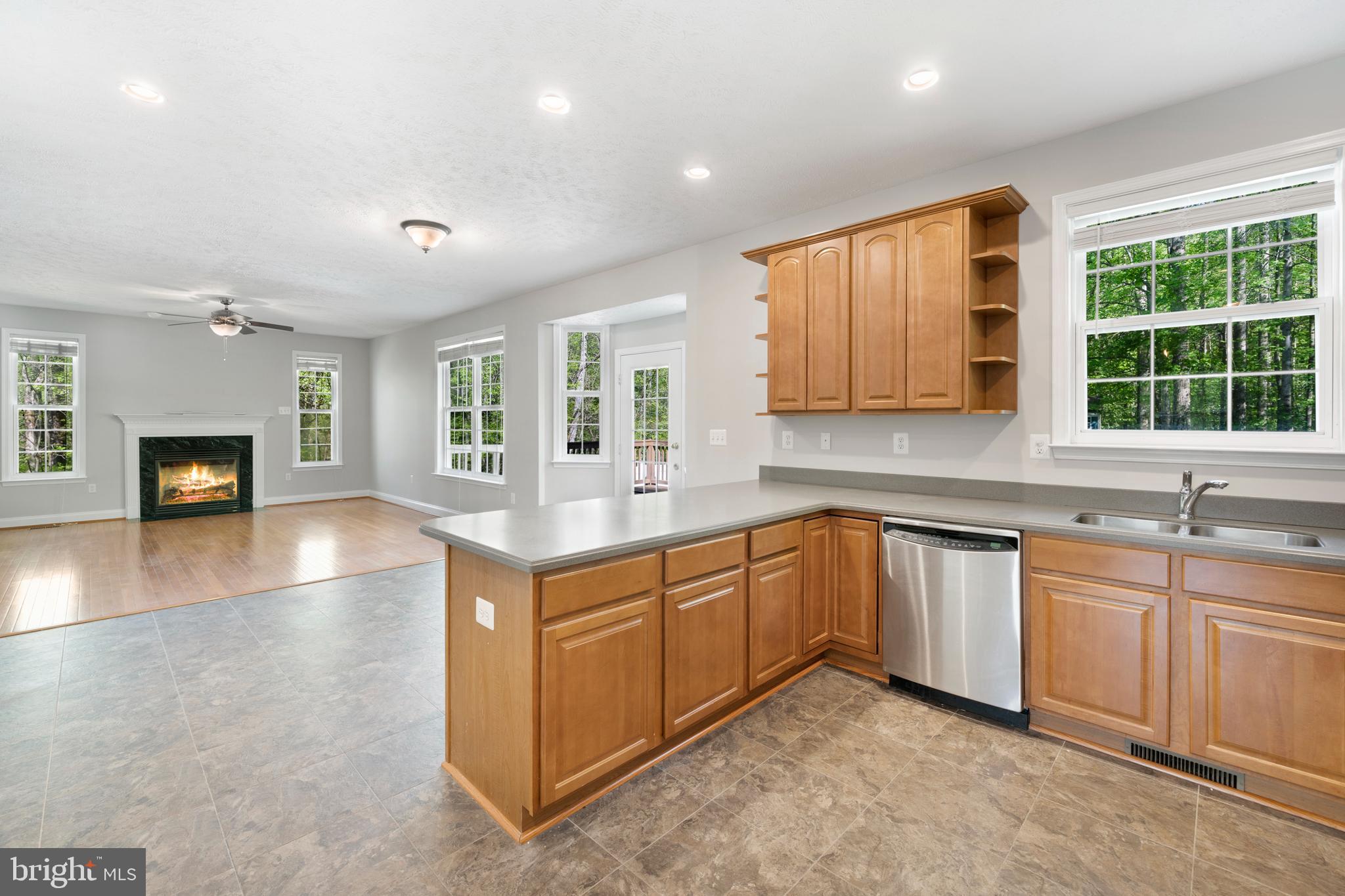 CARRIAGE CROSSING - Residential