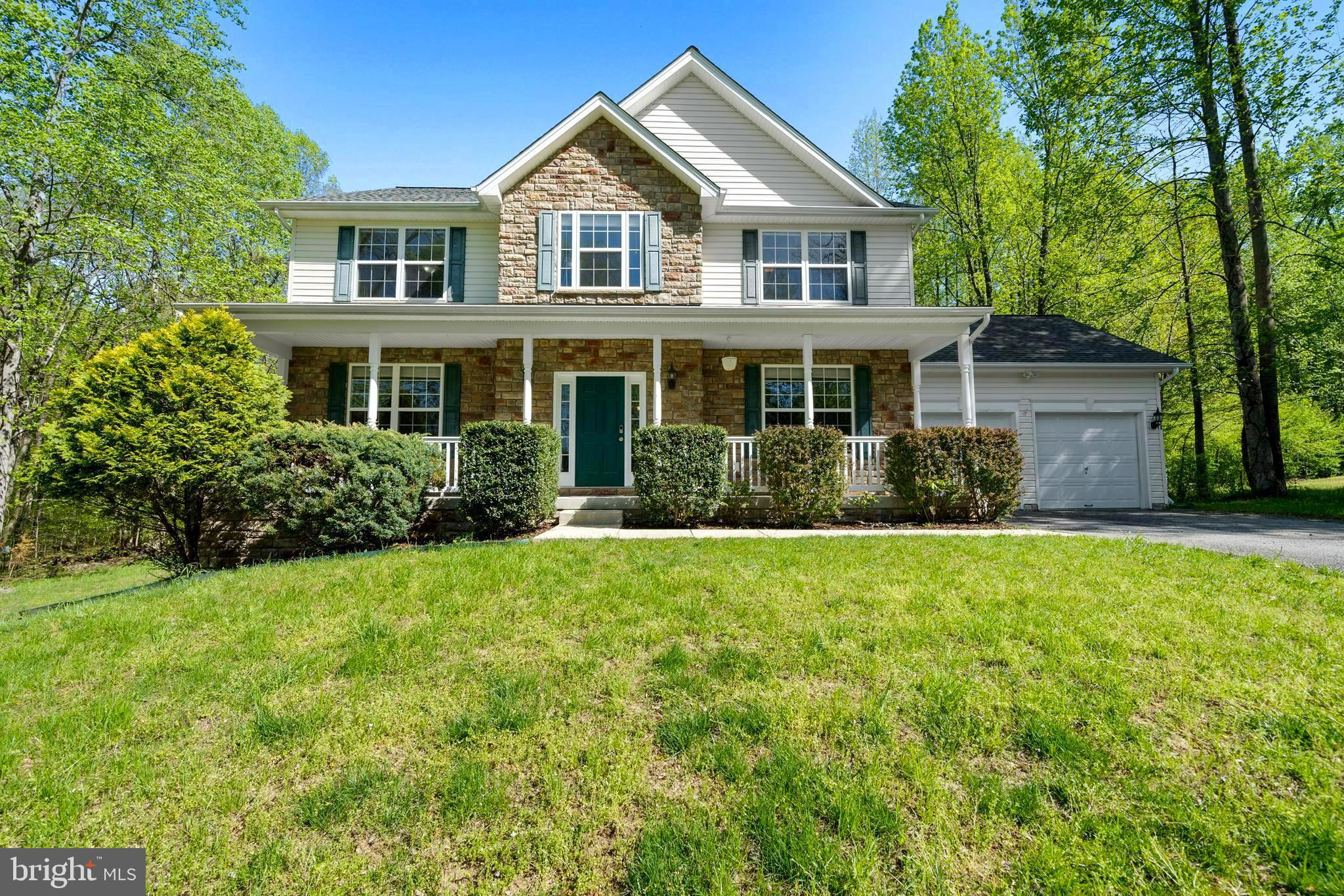 CARRIAGE CROSSING - Residential