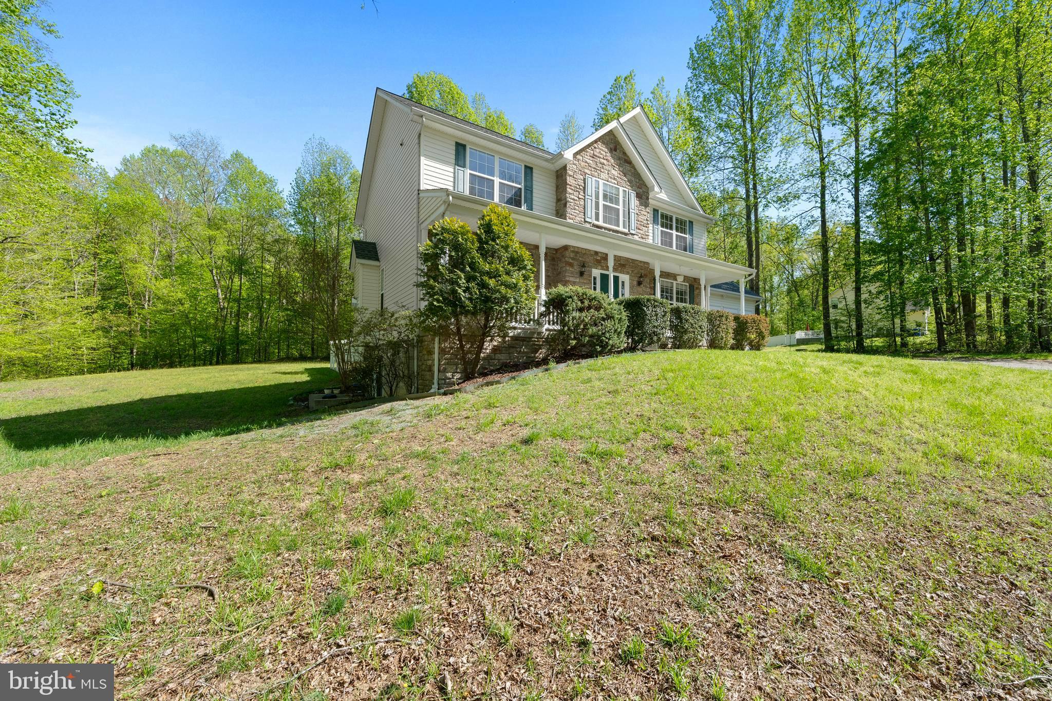 CARRIAGE CROSSING - Residential