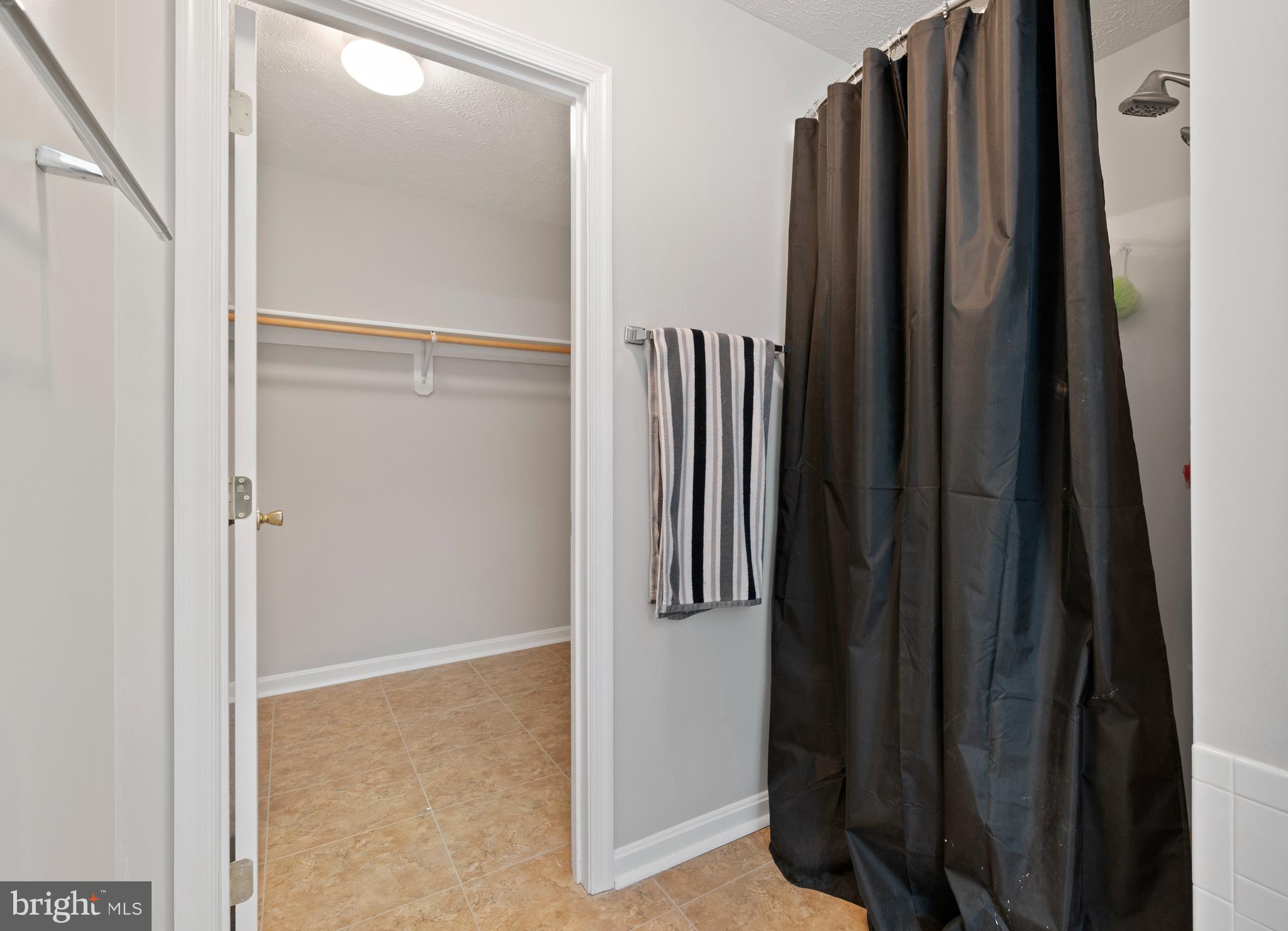 CARRIAGE CROSSING - Residential