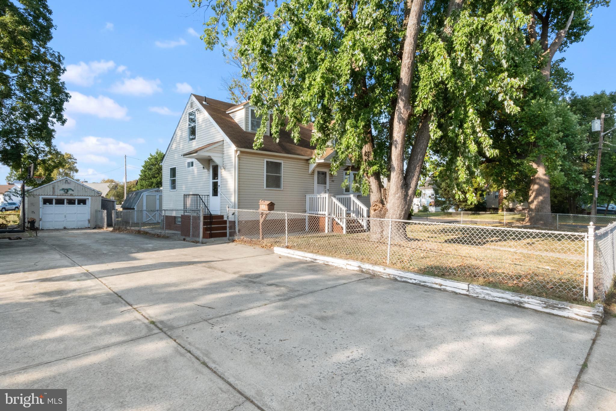 102 UNION AVENUE