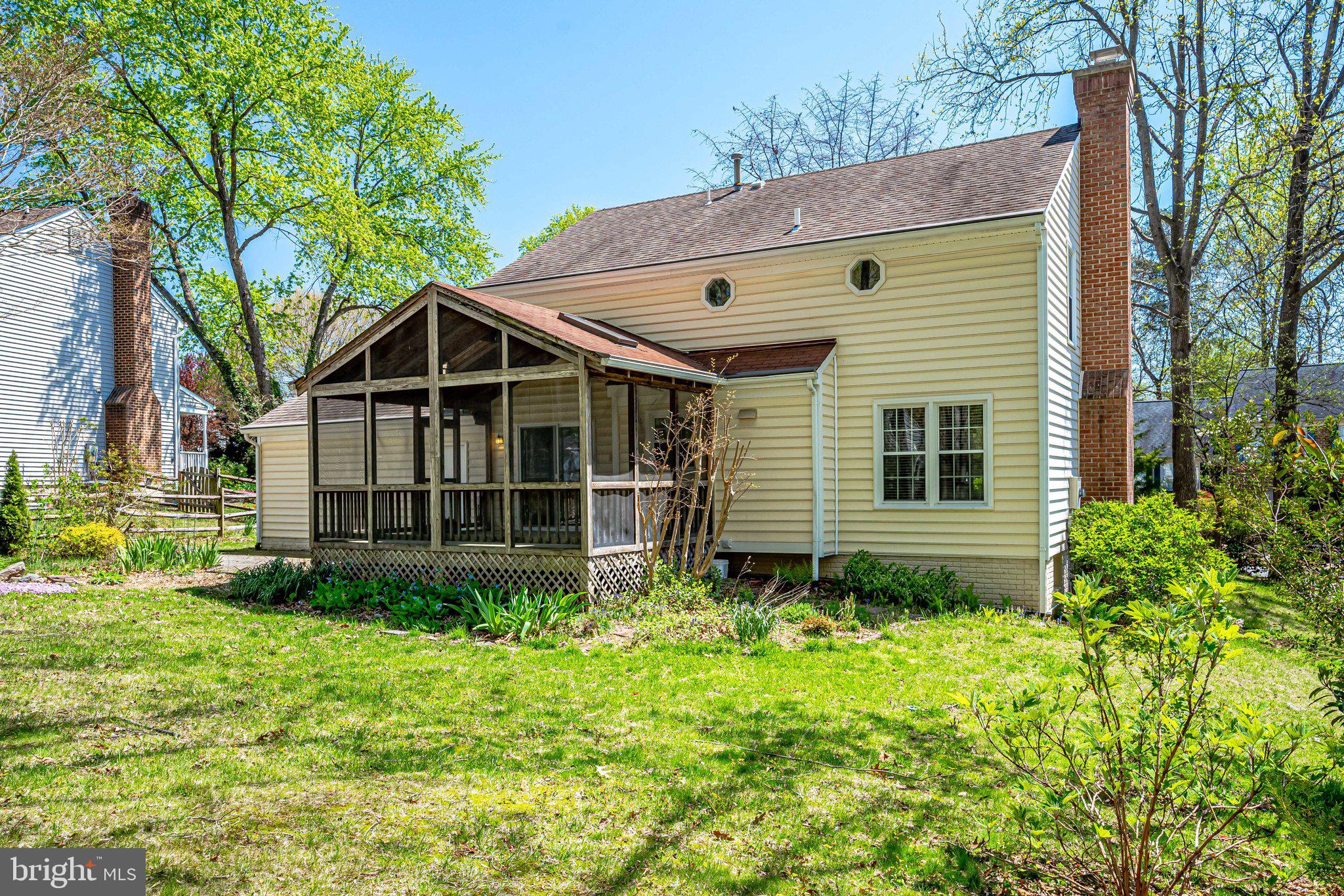 SIGNAL HILL - Residential