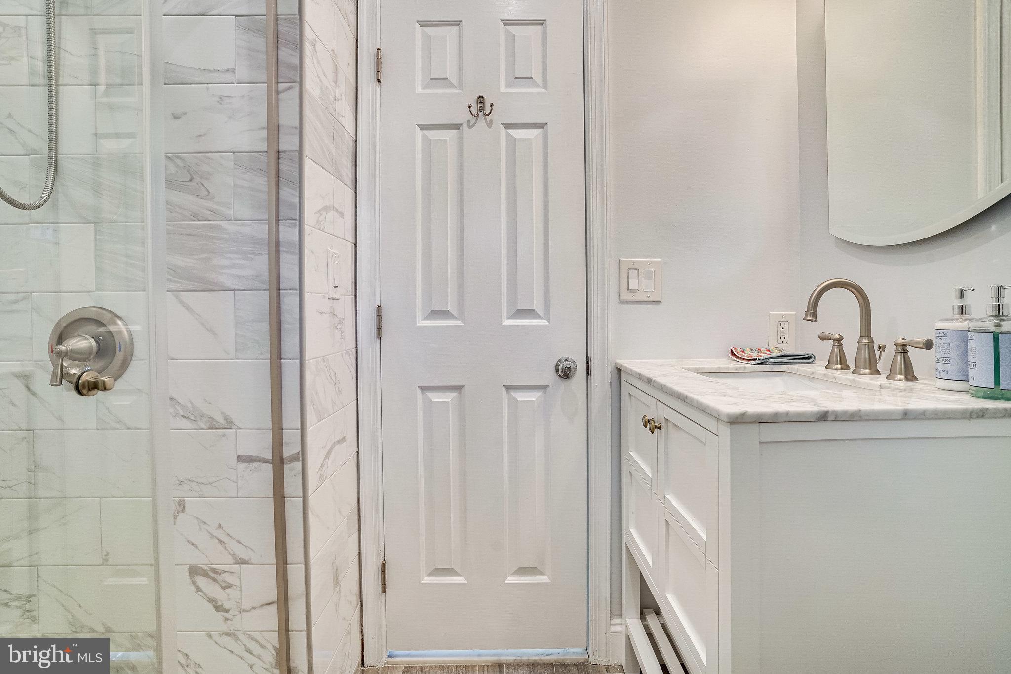 SIGNAL HILL - Residential