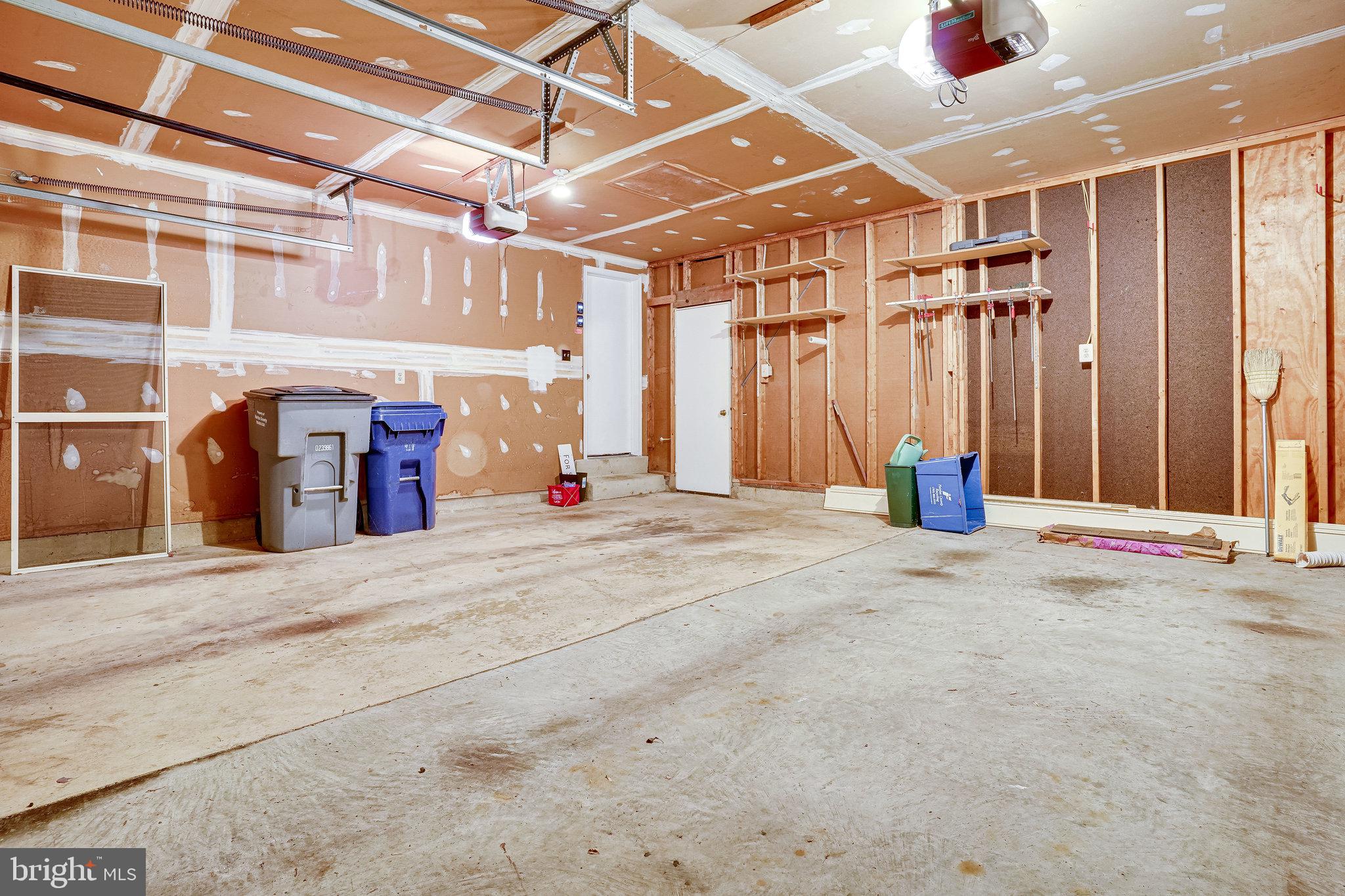 SIGNAL HILL - Residential