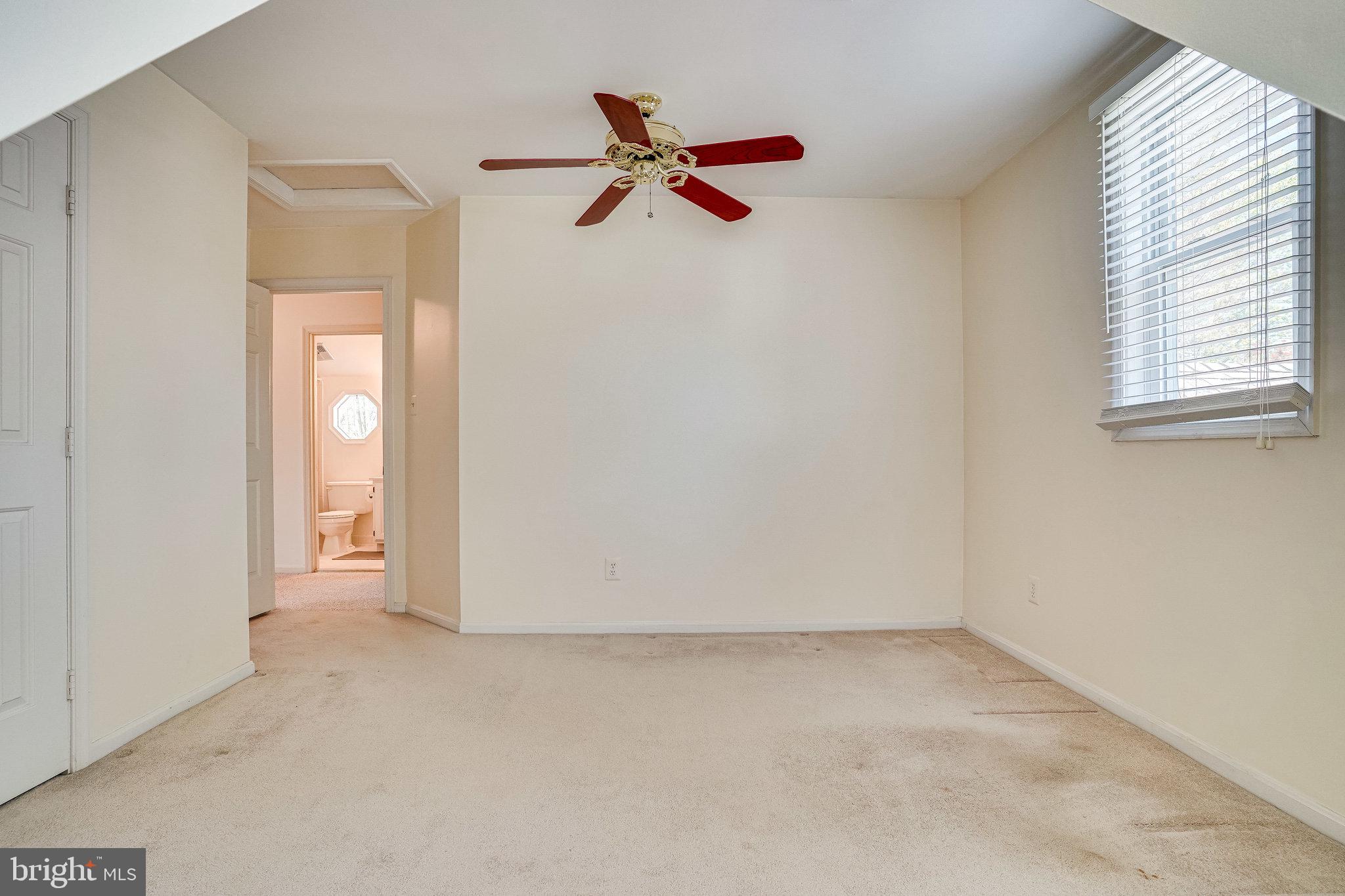 SIGNAL HILL - Residential