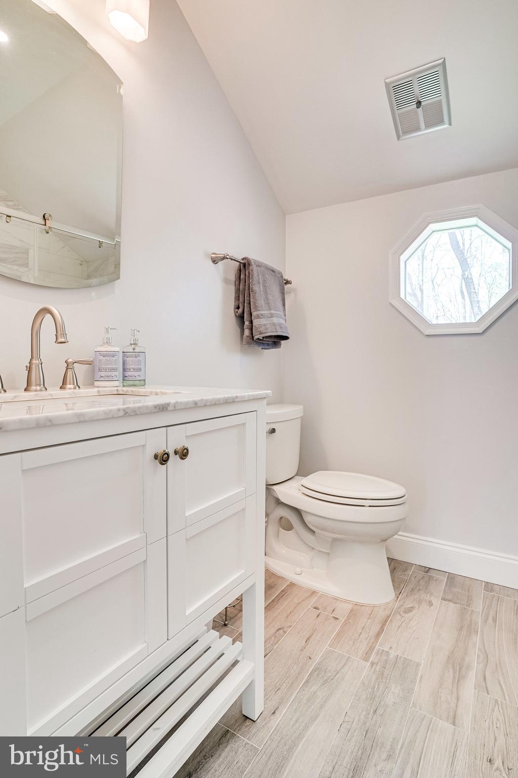 SIGNAL HILL - Residential