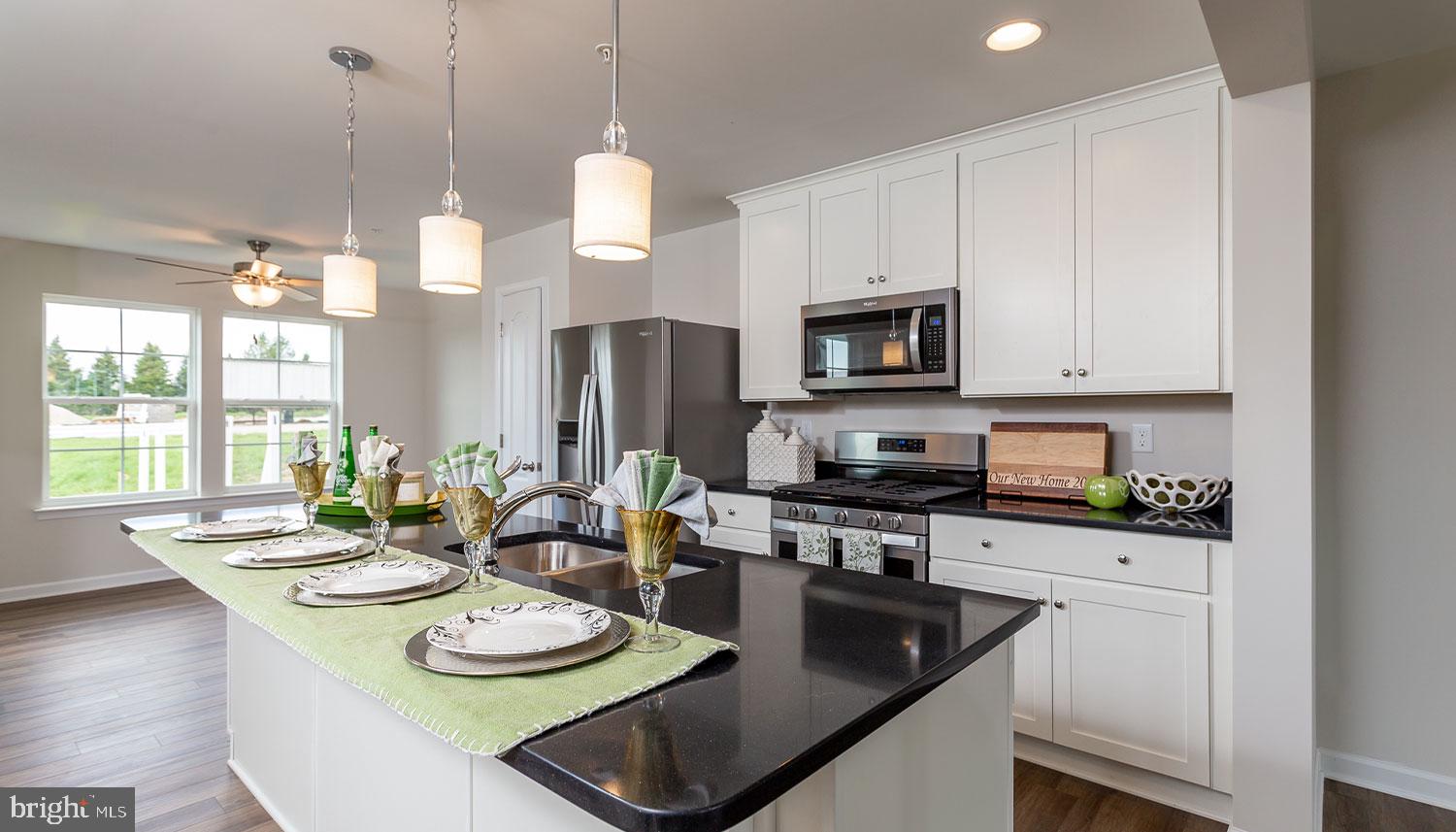 TOWNES AT TATE MANOR - Residential