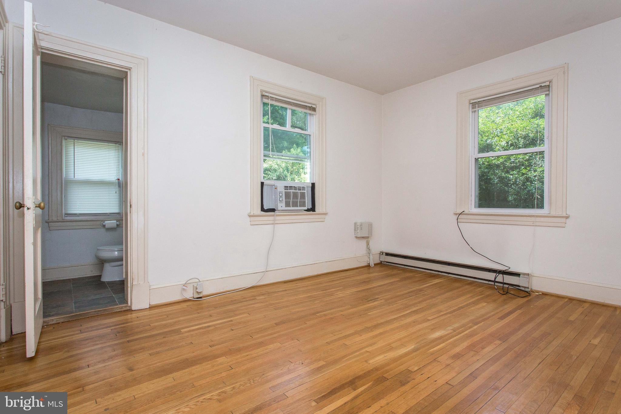 DOWNTOWN FREDERICKSBURG - Residential Lease