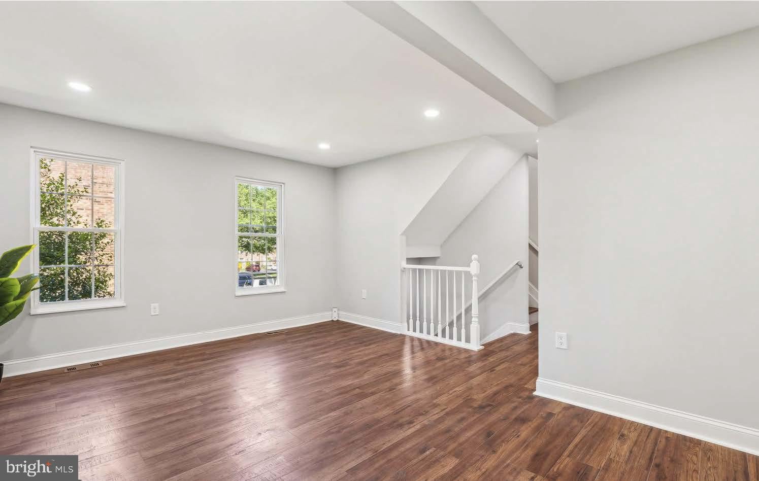 7081 LEEWOOD FOREST DRIVE