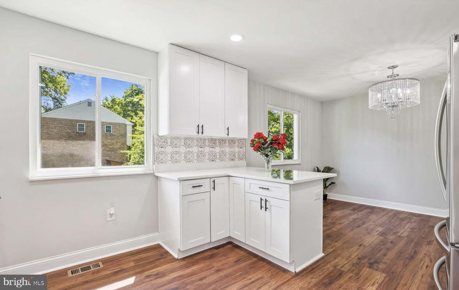 7081 LEEWOOD FOREST DRIVE