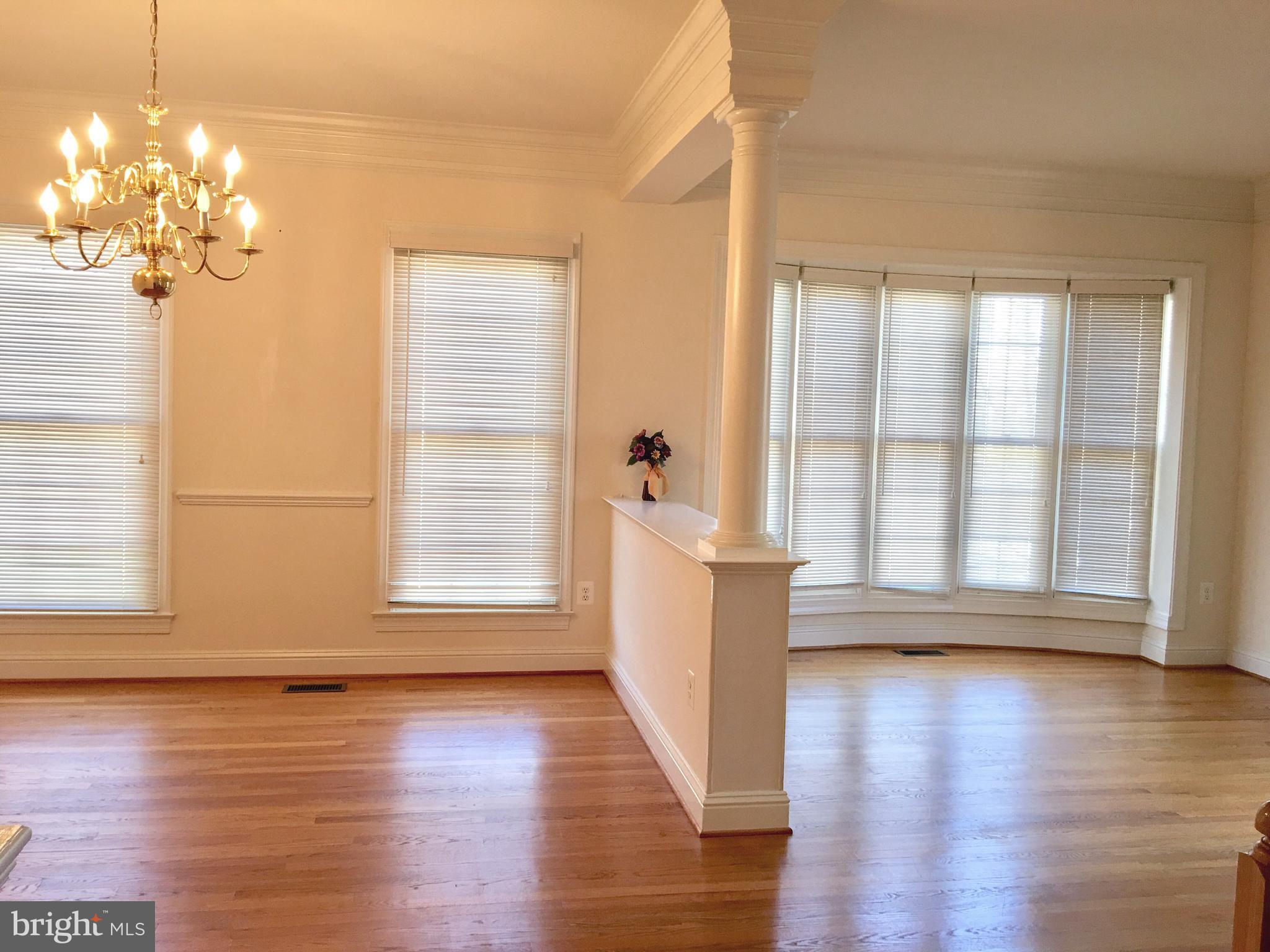 TOWER OAKS - Residential