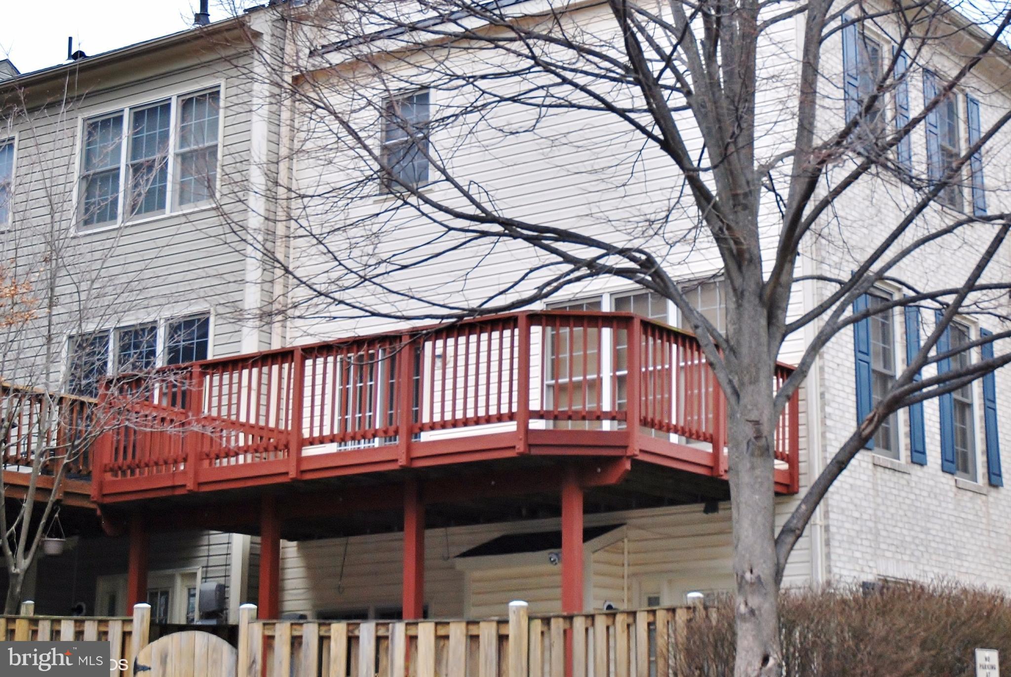 TOWER OAKS - Residential