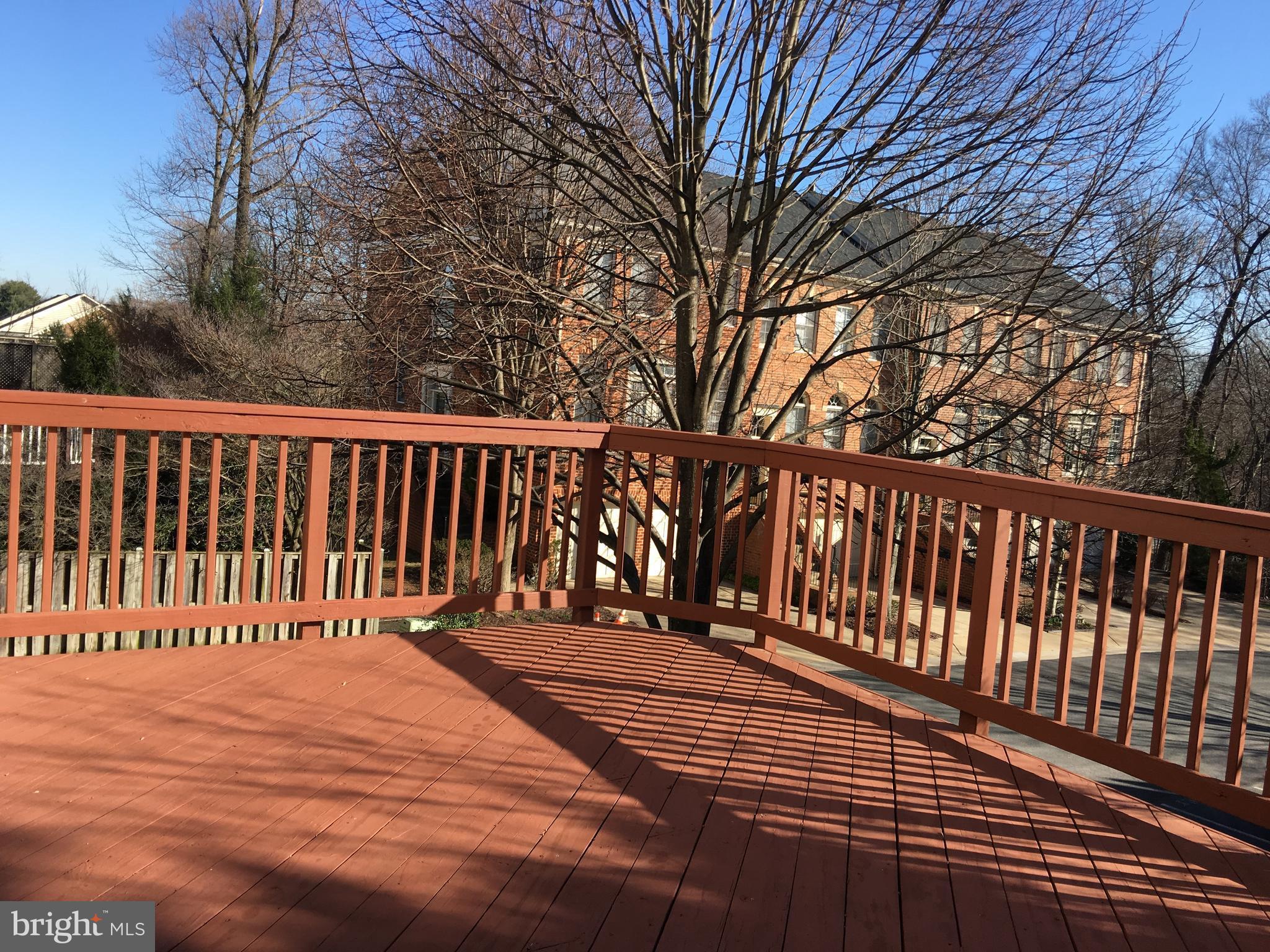 TOWER OAKS - Residential