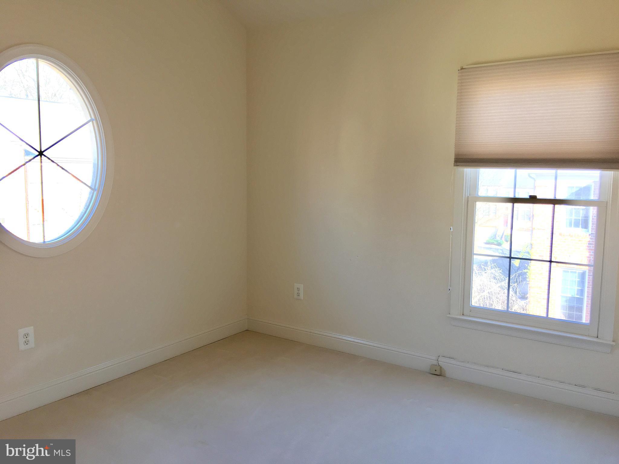 TOWER OAKS - Residential