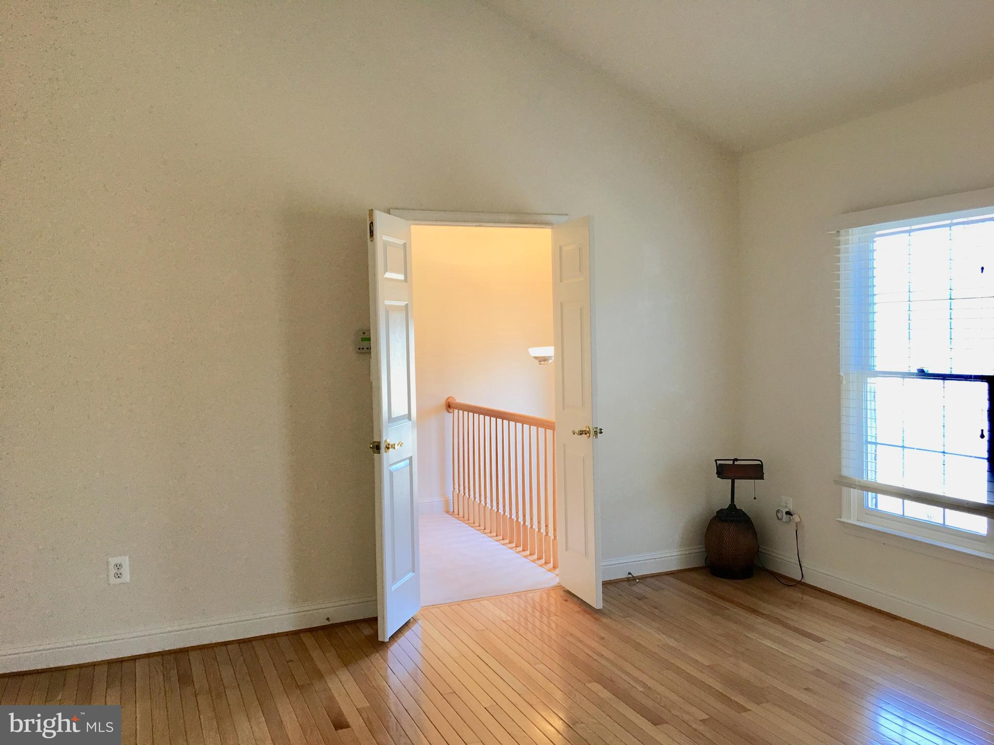 TOWER OAKS - Residential