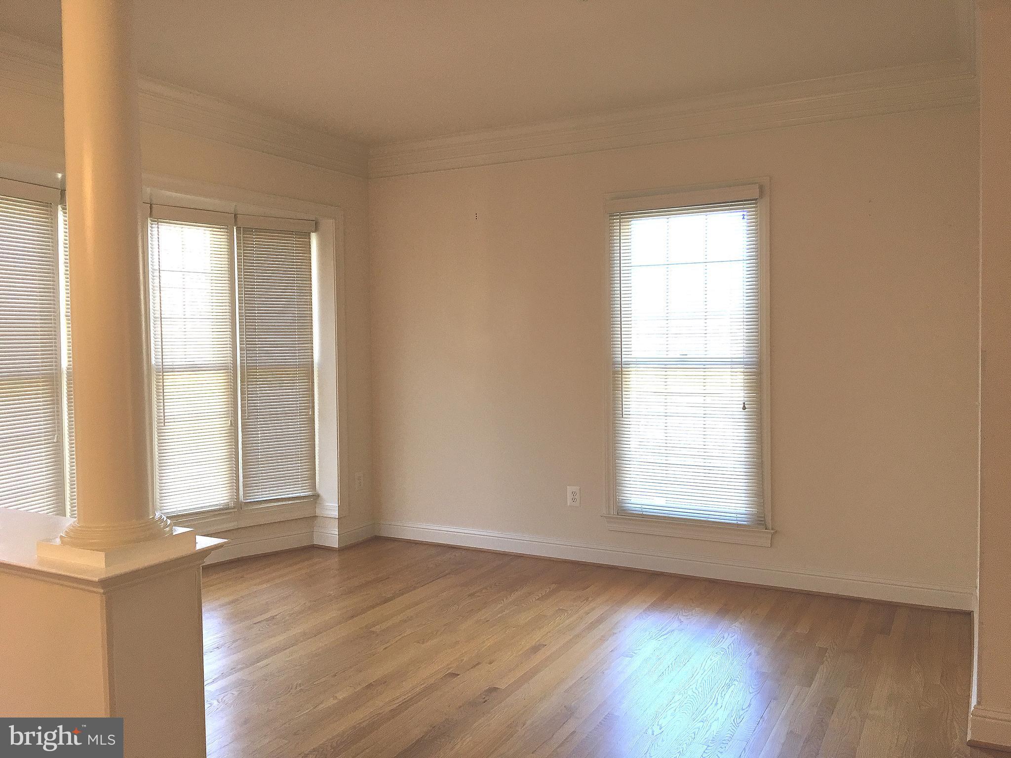 TOWER OAKS - Residential