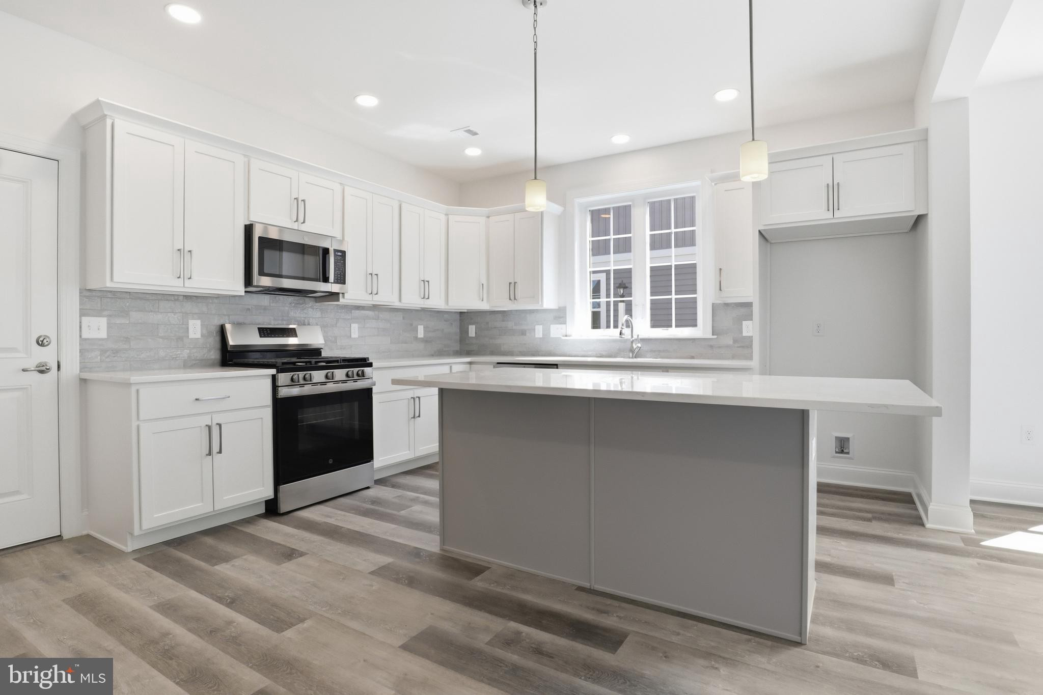 CROSSGATES - Residential