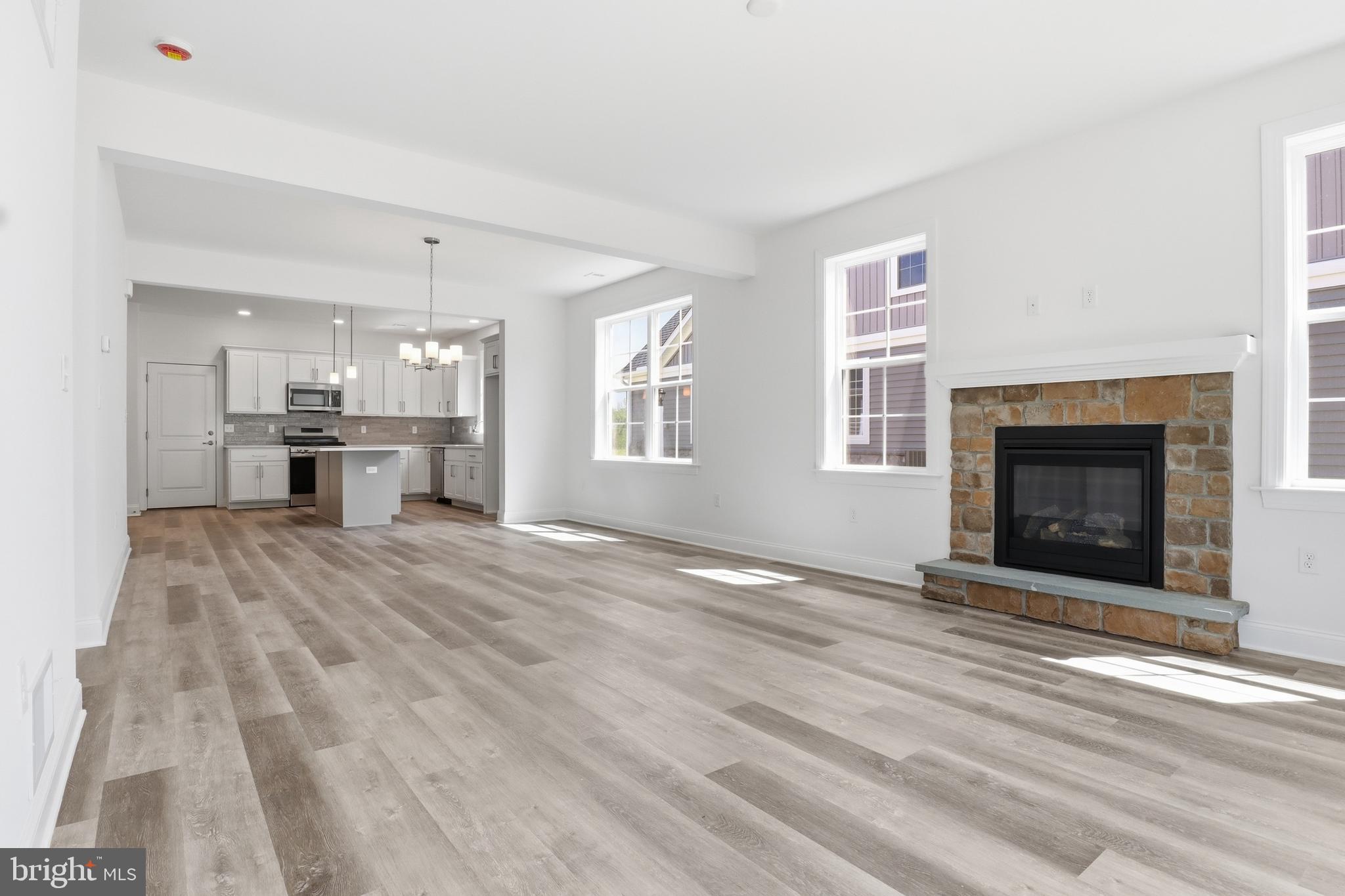 CROSSGATES - Residential
