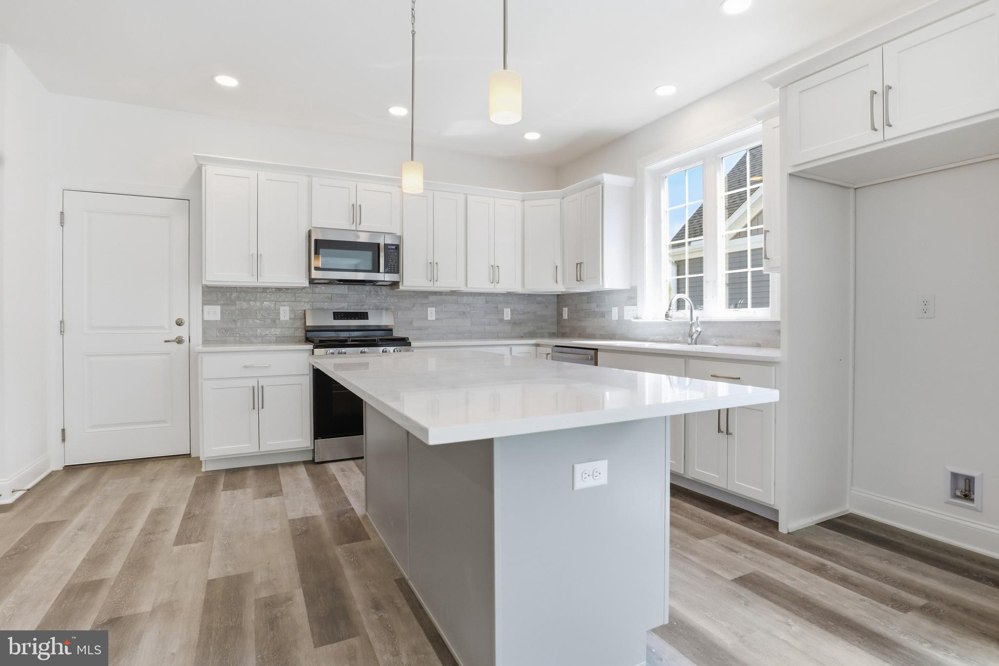 CROSSGATES - Residential