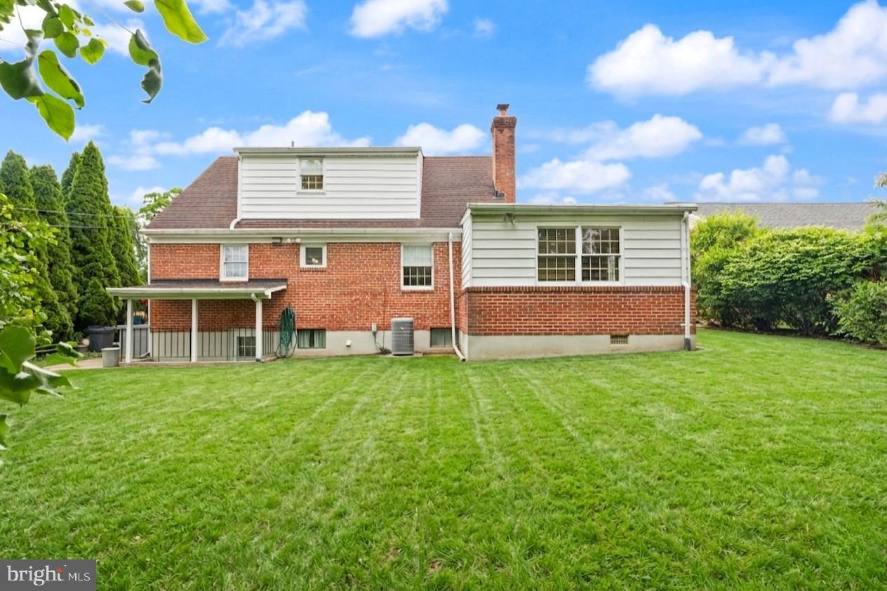 NORTHAMPTON - Residential