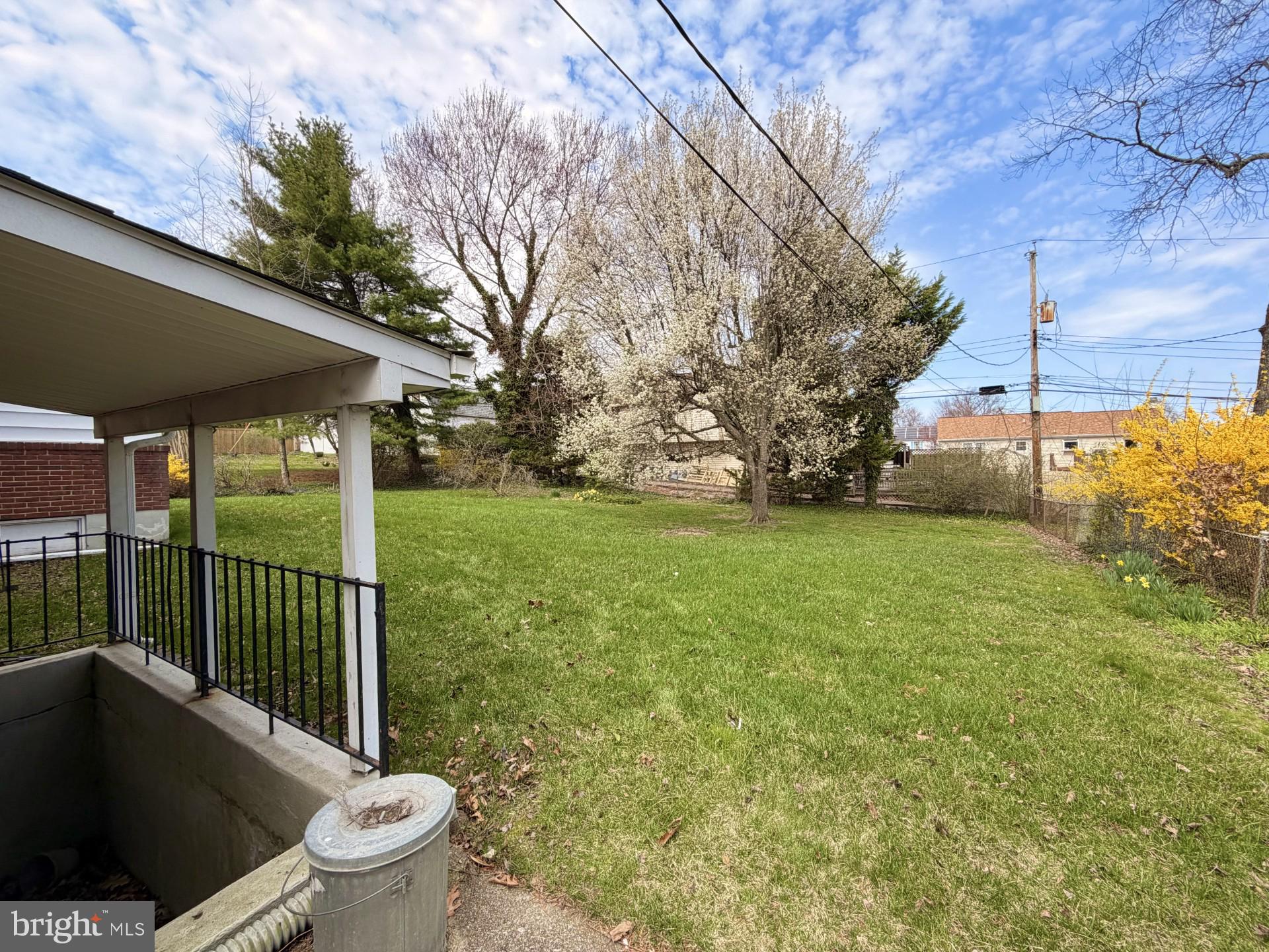 NORTHAMPTON - Residential