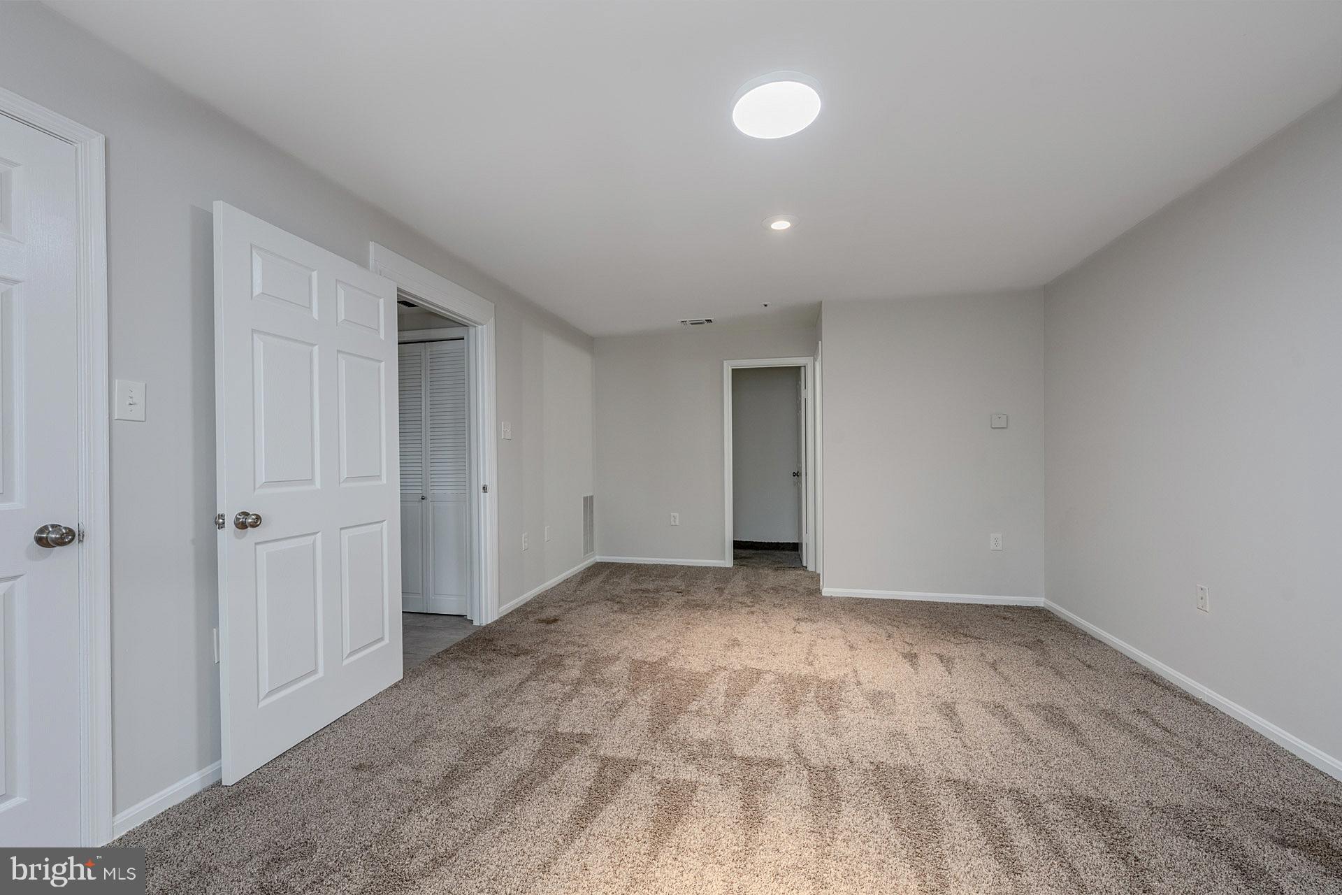 JACKSONS RIDGE CONDOS - Residential