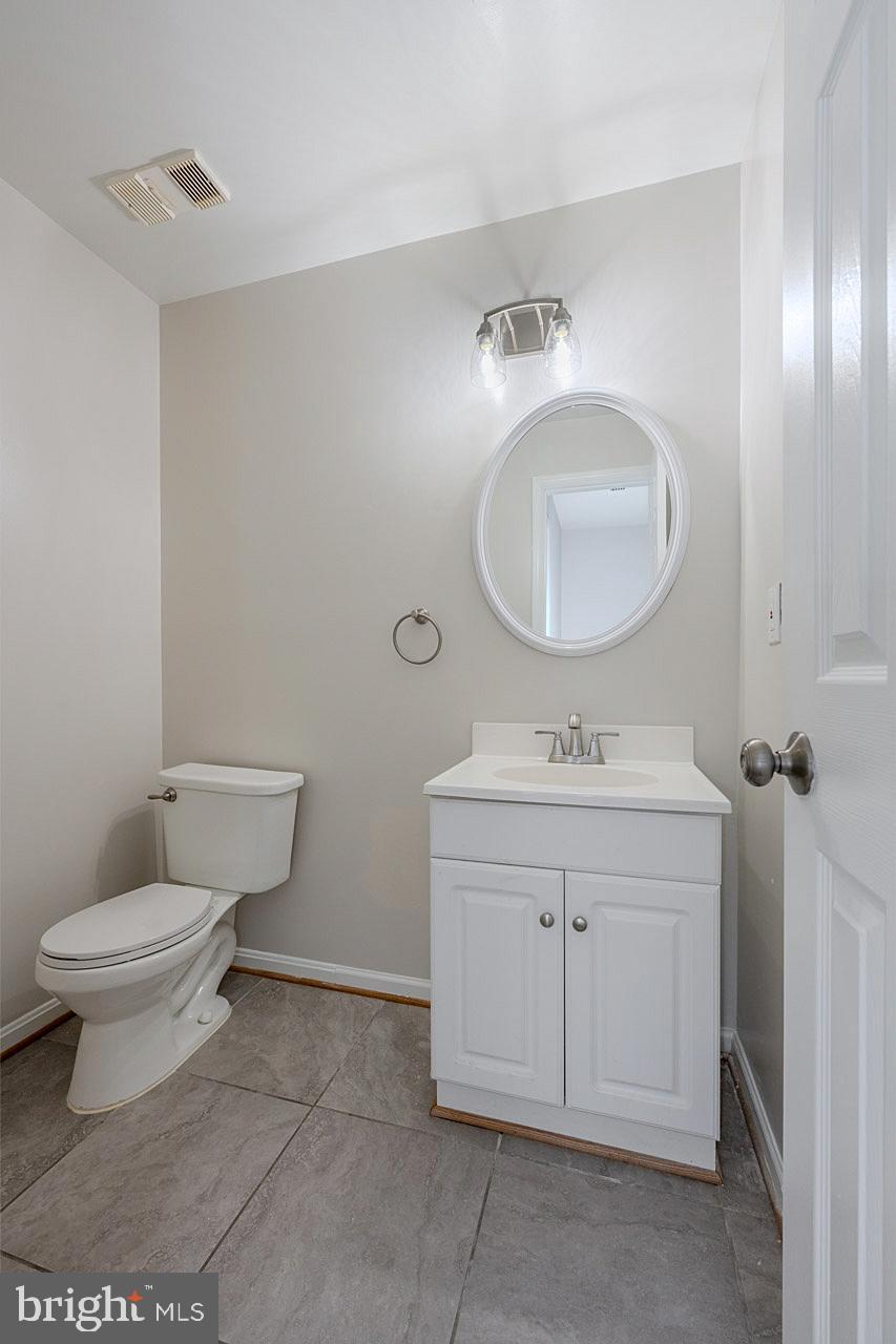 JACKSONS RIDGE CONDOS - Residential