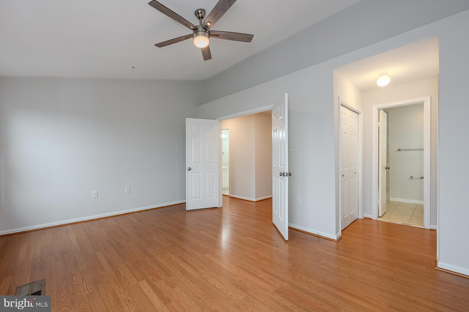 JACKSONS RIDGE CONDOS - Residential