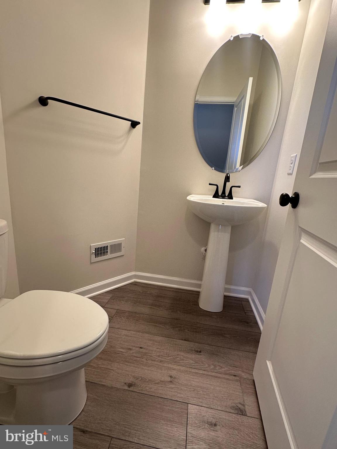 KENNETT POINTE - Residential Lease