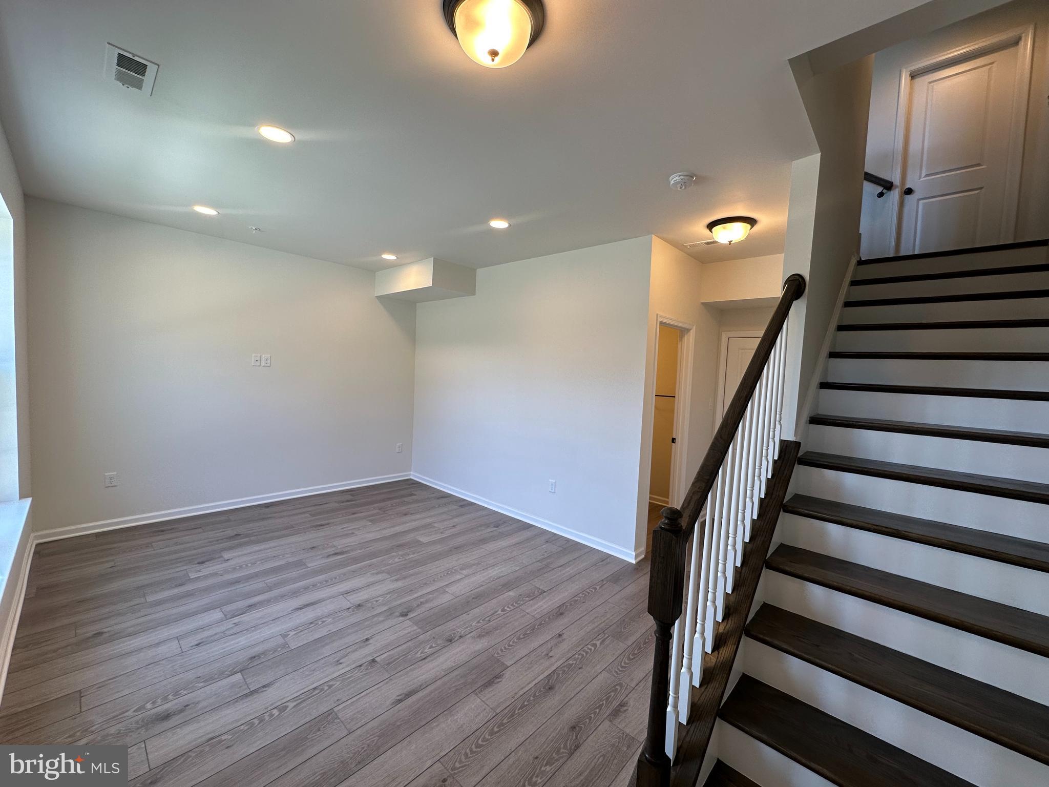 KENNETT POINTE - Residential Lease