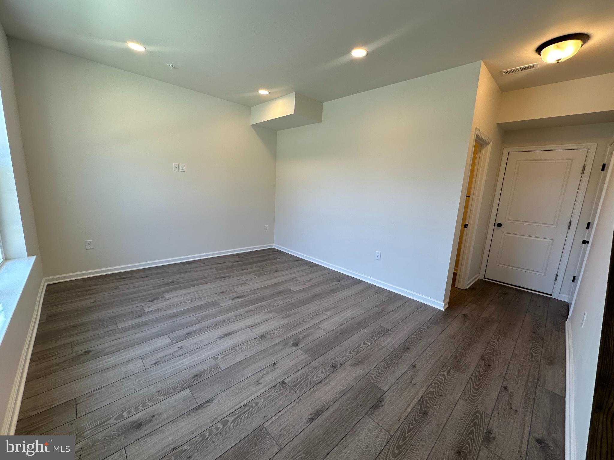 KENNETT POINTE - Residential Lease